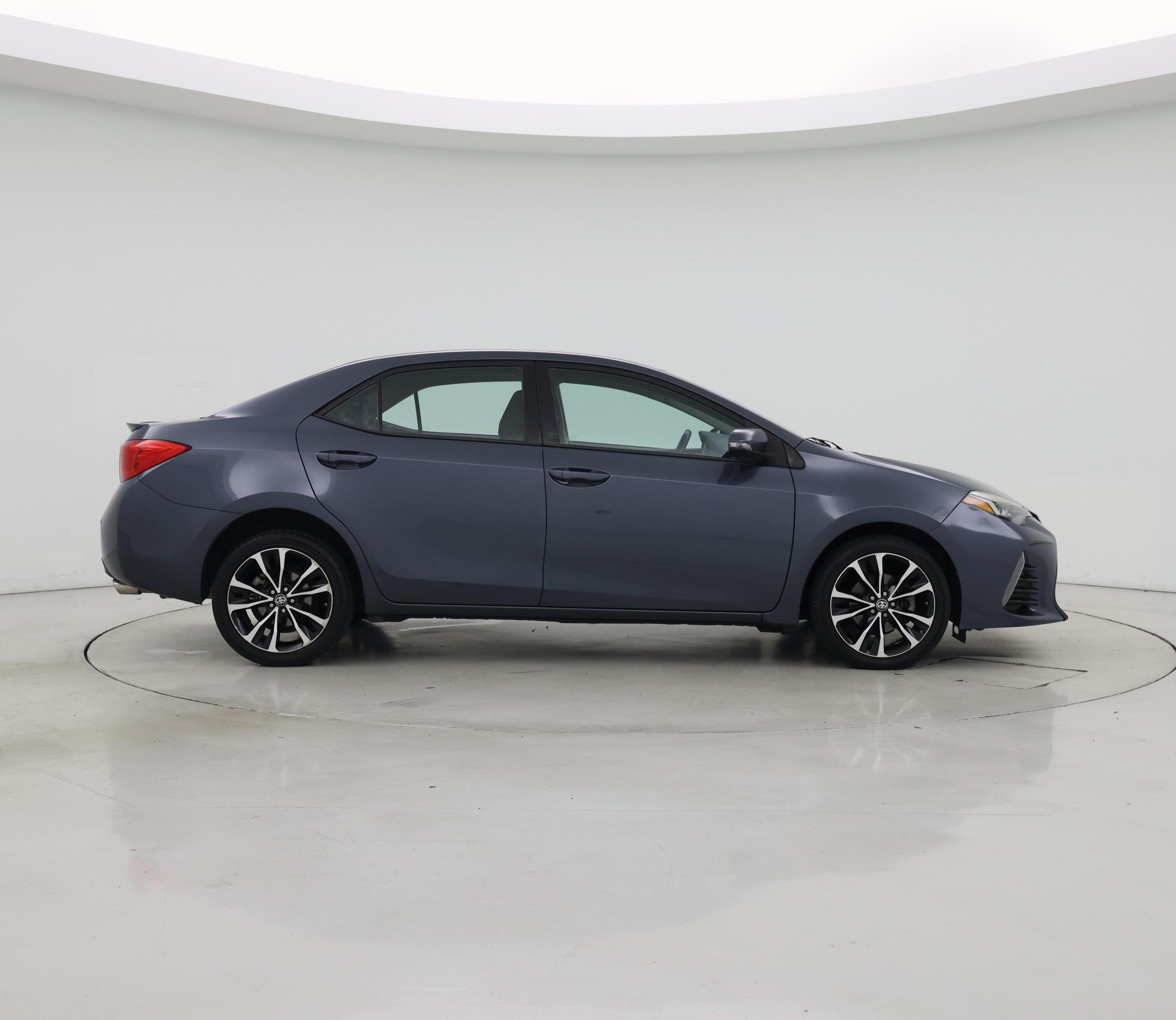 Thumbnail: 2017 Toyota Corolla - 7