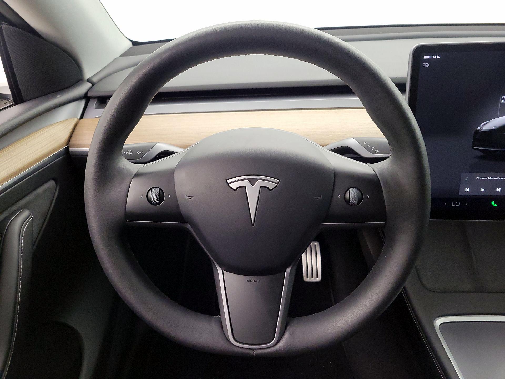 Thumbnail: 2022 Tesla Model Y - 10