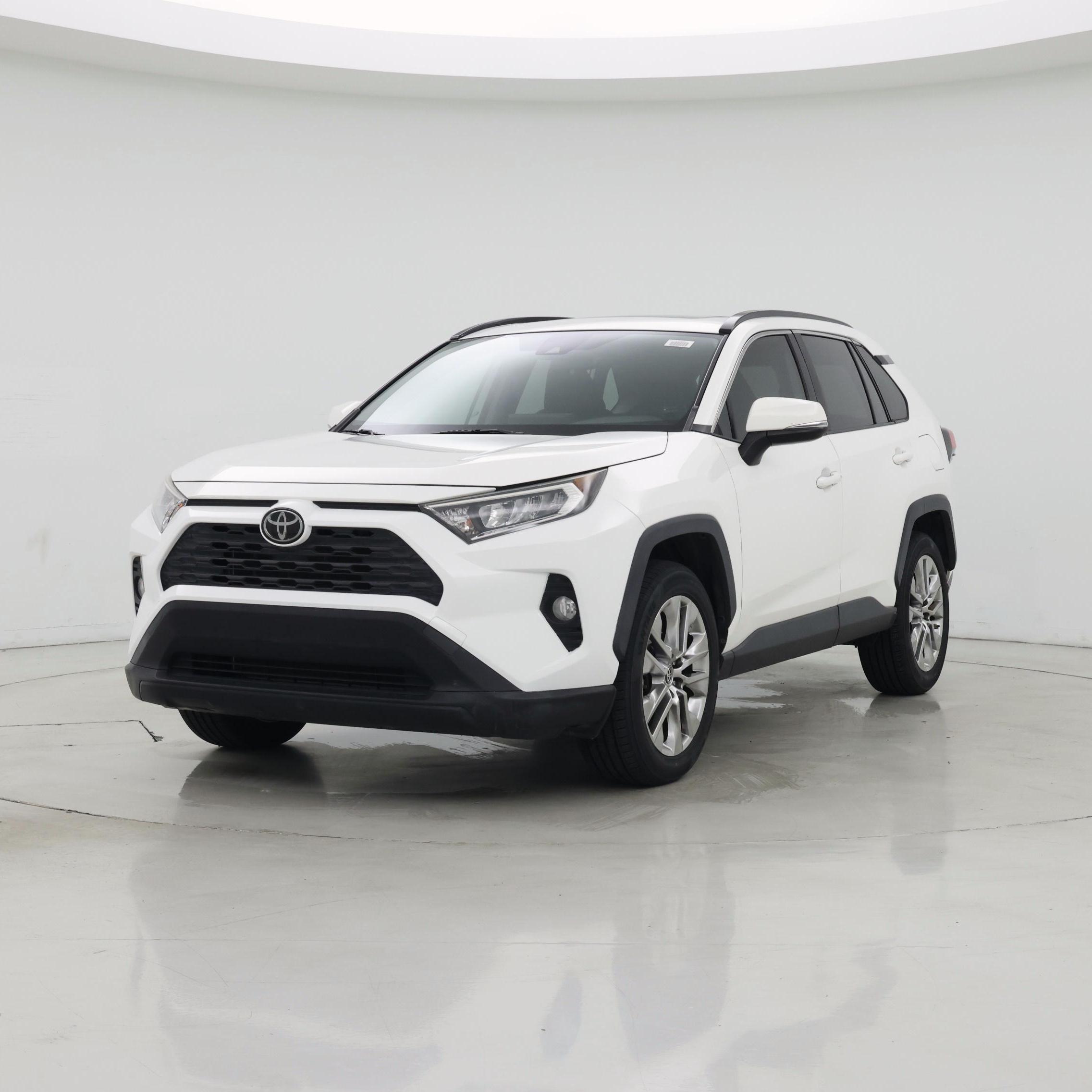 Thumbnail: 2019 Toyota RAV4 - 4