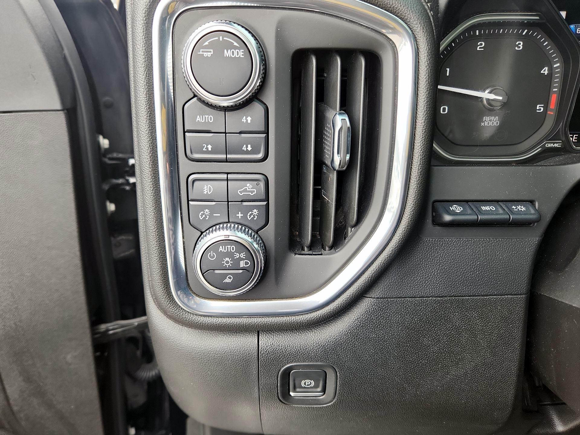 Thumbnail: 2022 GMC Sierra 3500 - 11