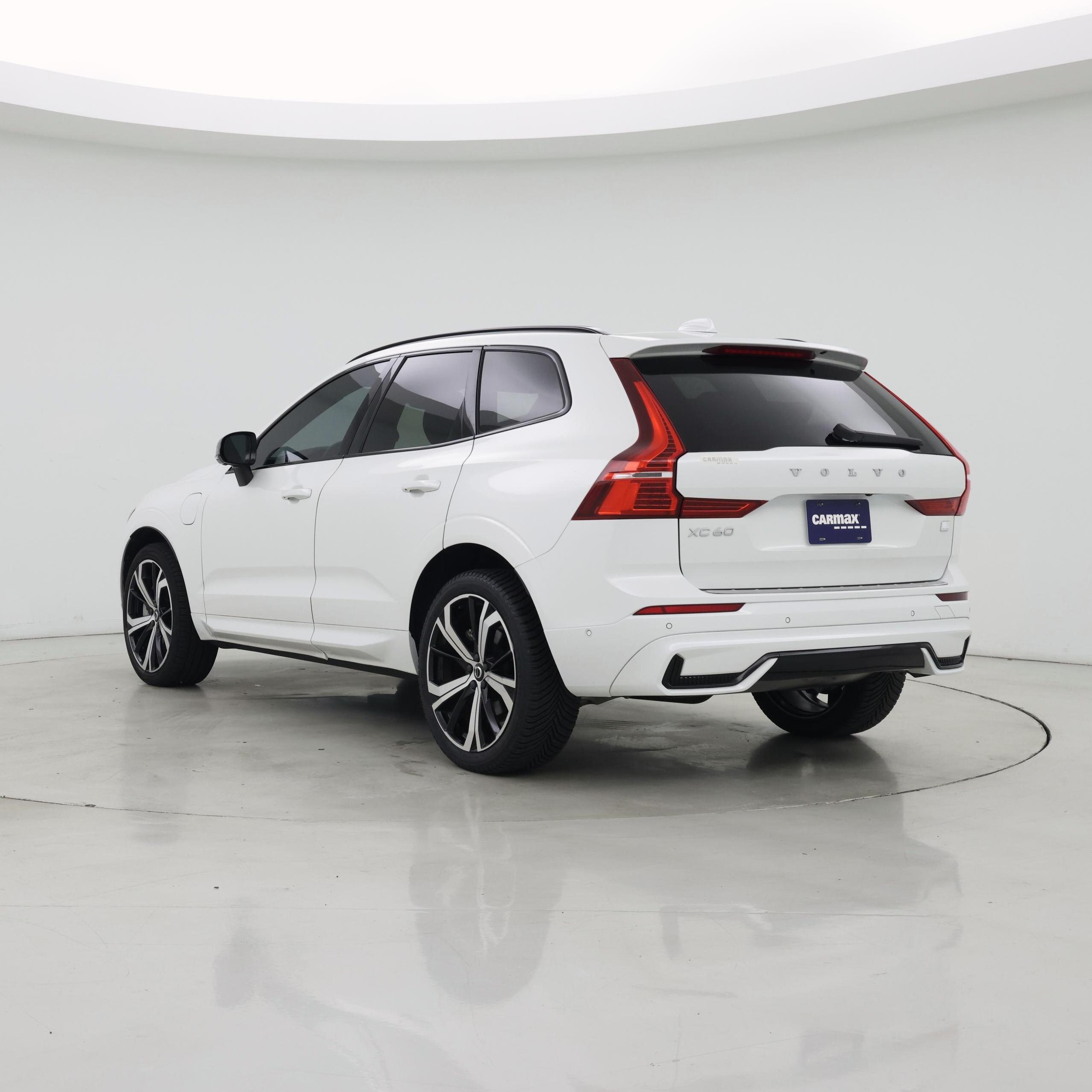 Thumbnail: 2022 Volvo XC60 - 2