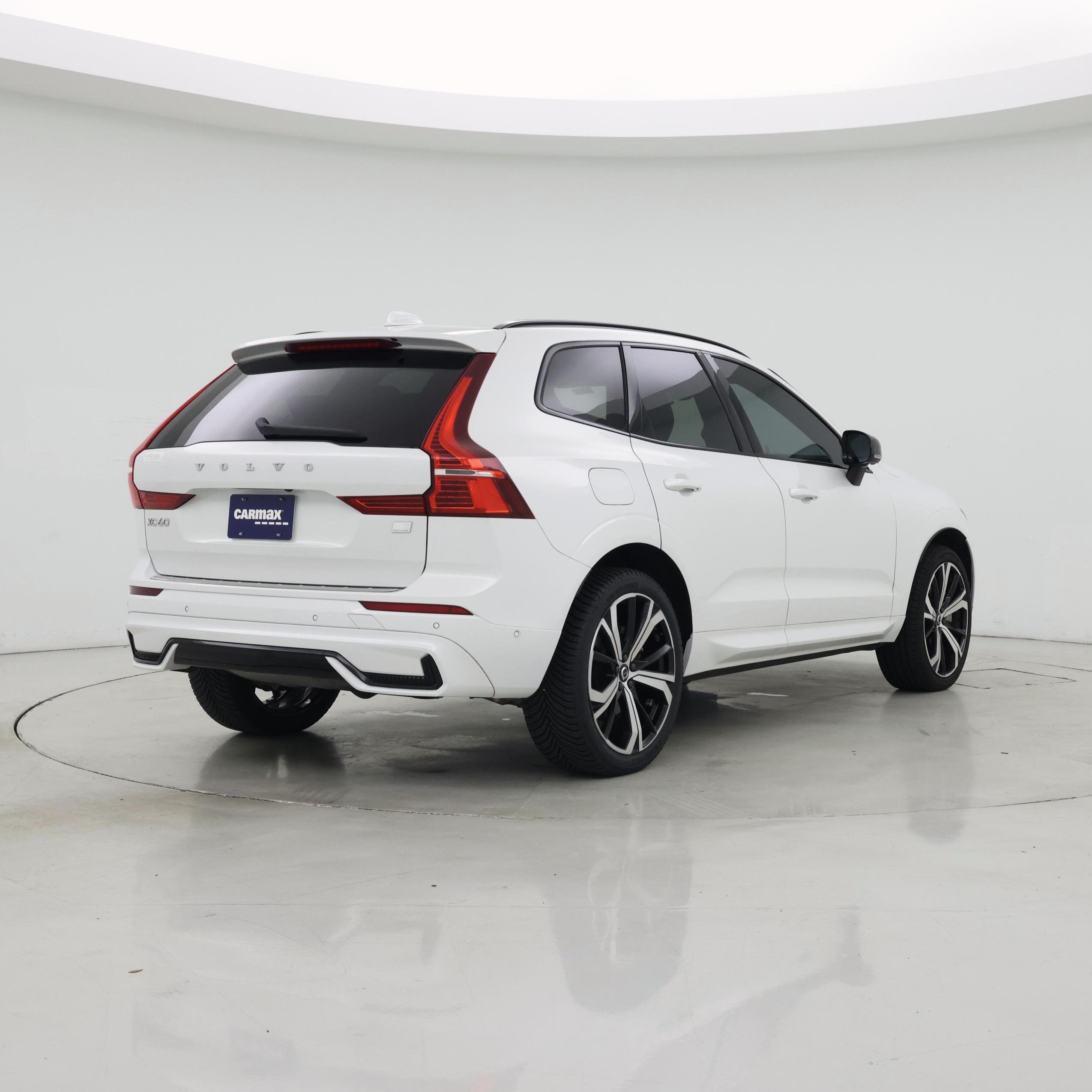 Thumbnail: 2022 Volvo XC60 - 8