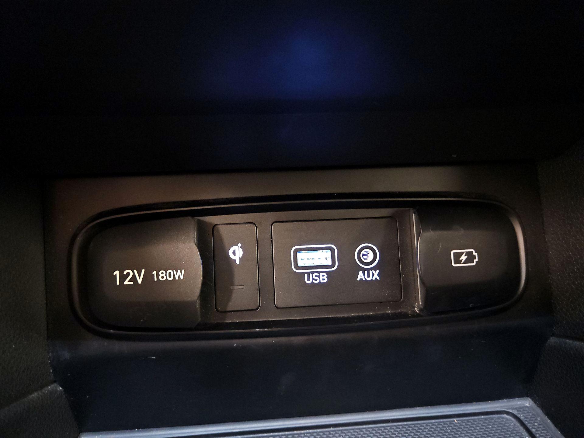 Thumbnail: 2019 Hyundai Santa Fe - 17