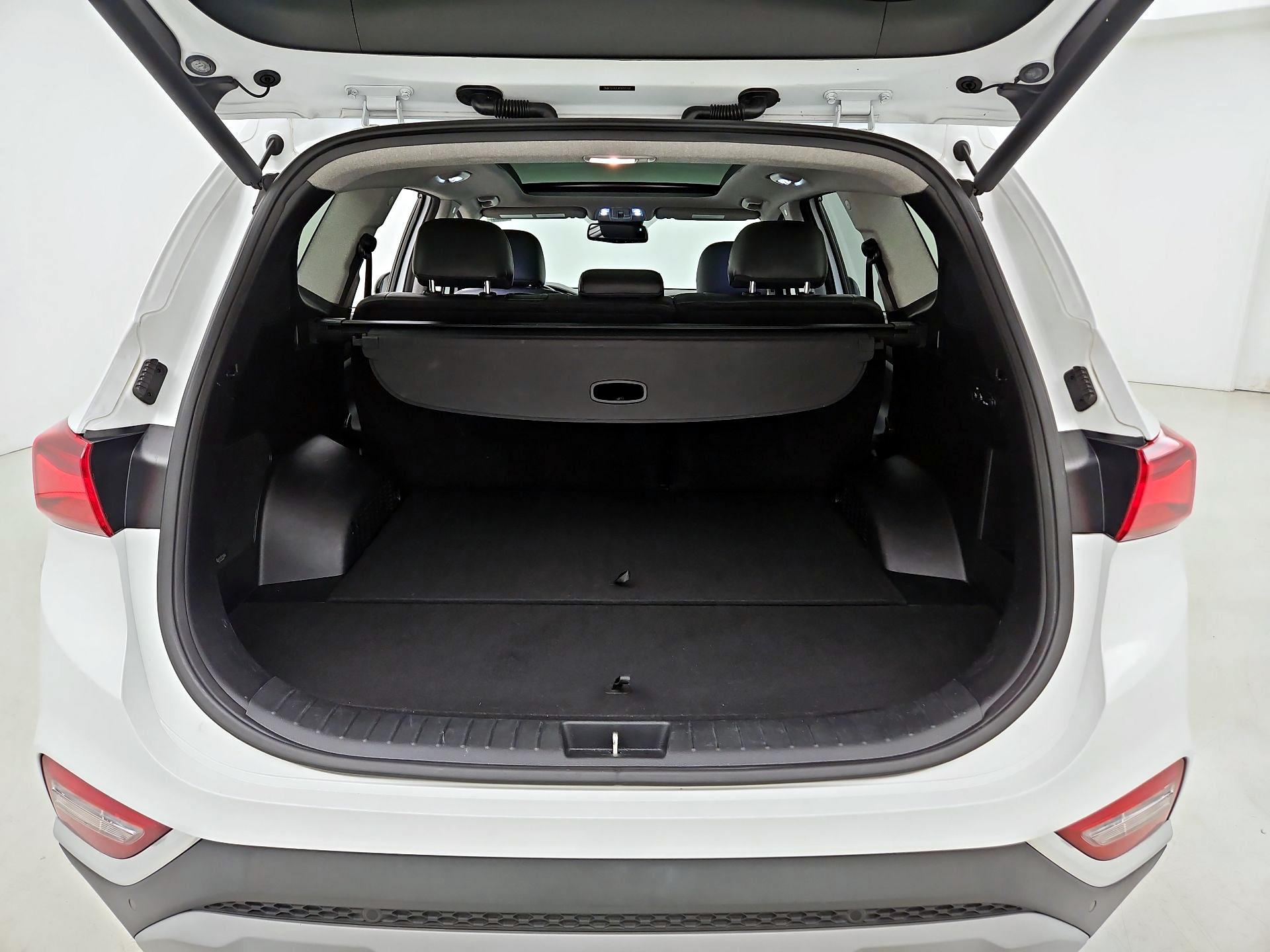 Thumbnail: 2019 Hyundai Santa Fe - 20