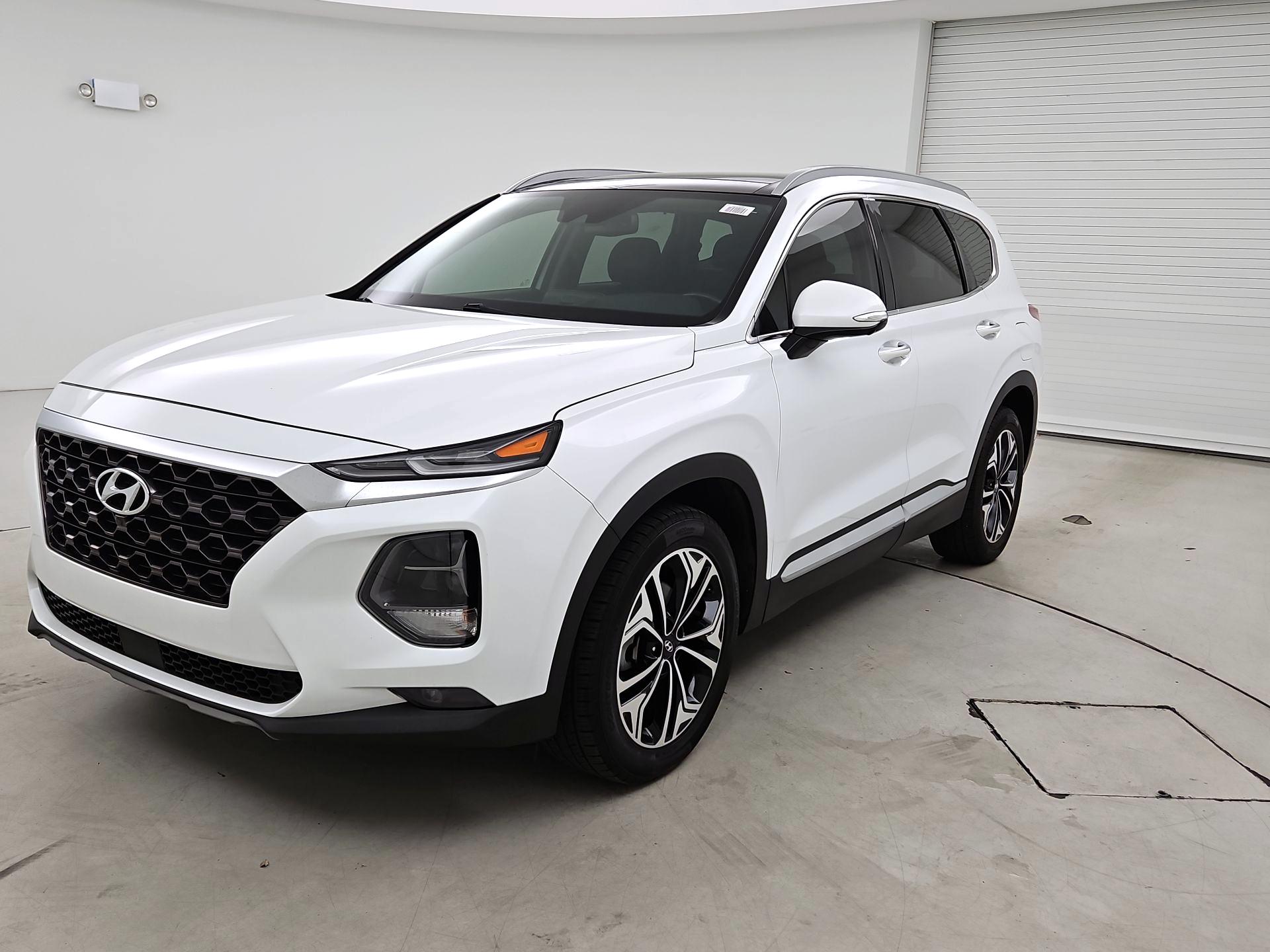 Thumbnail: 2019 Hyundai Santa Fe - 3