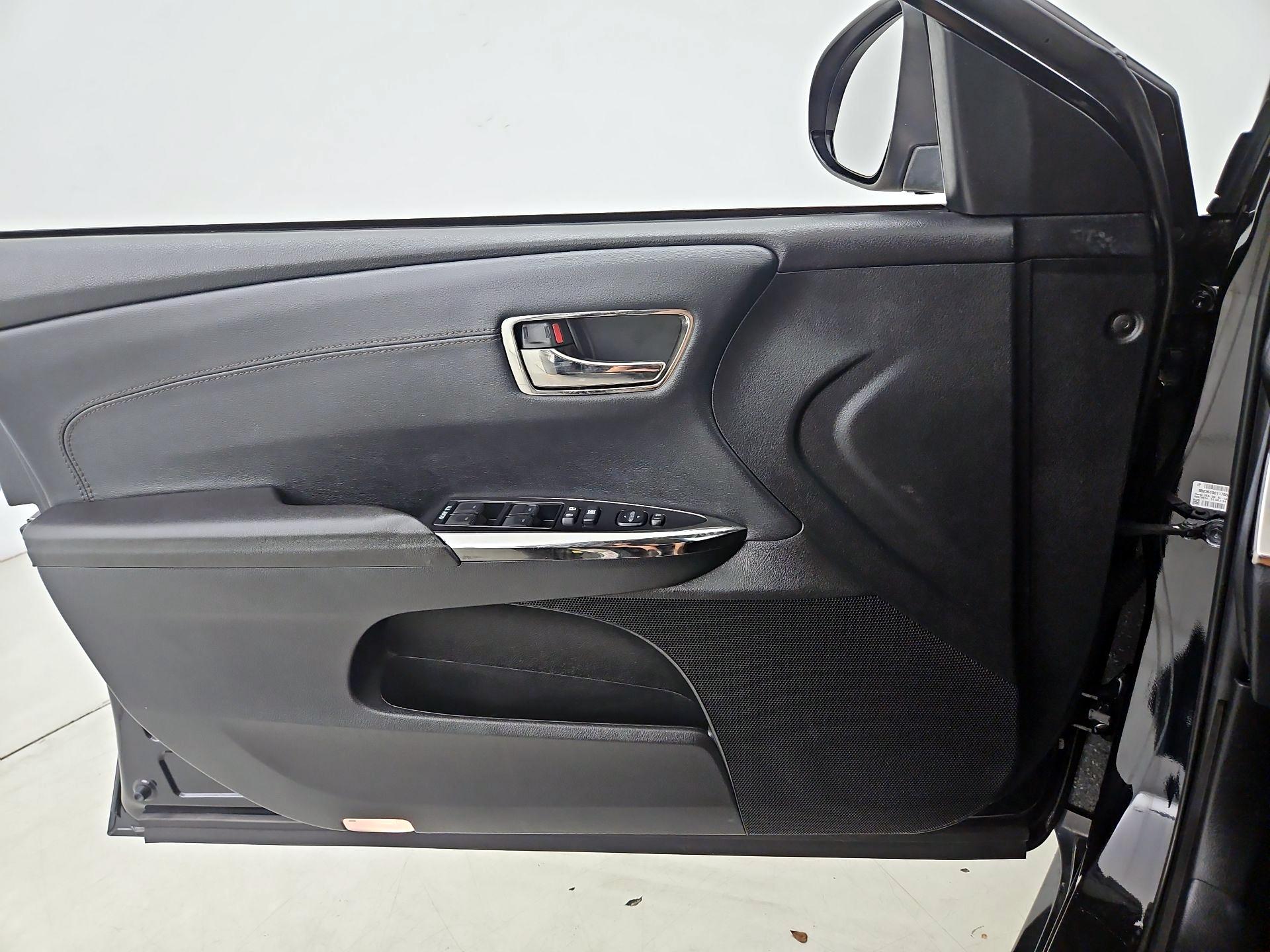 Thumbnail: 2015 Toyota Avalon - 12