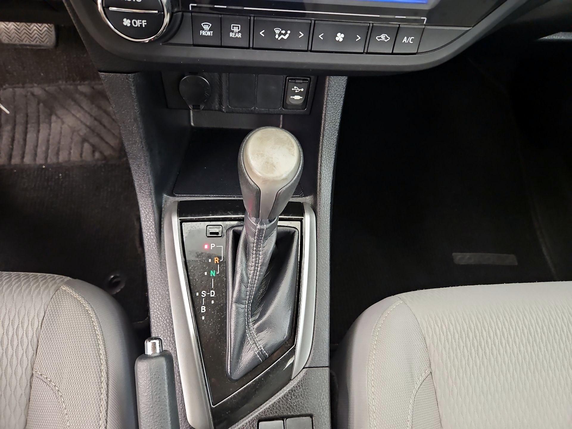 Thumbnail: 2014 Toyota Corolla - 17