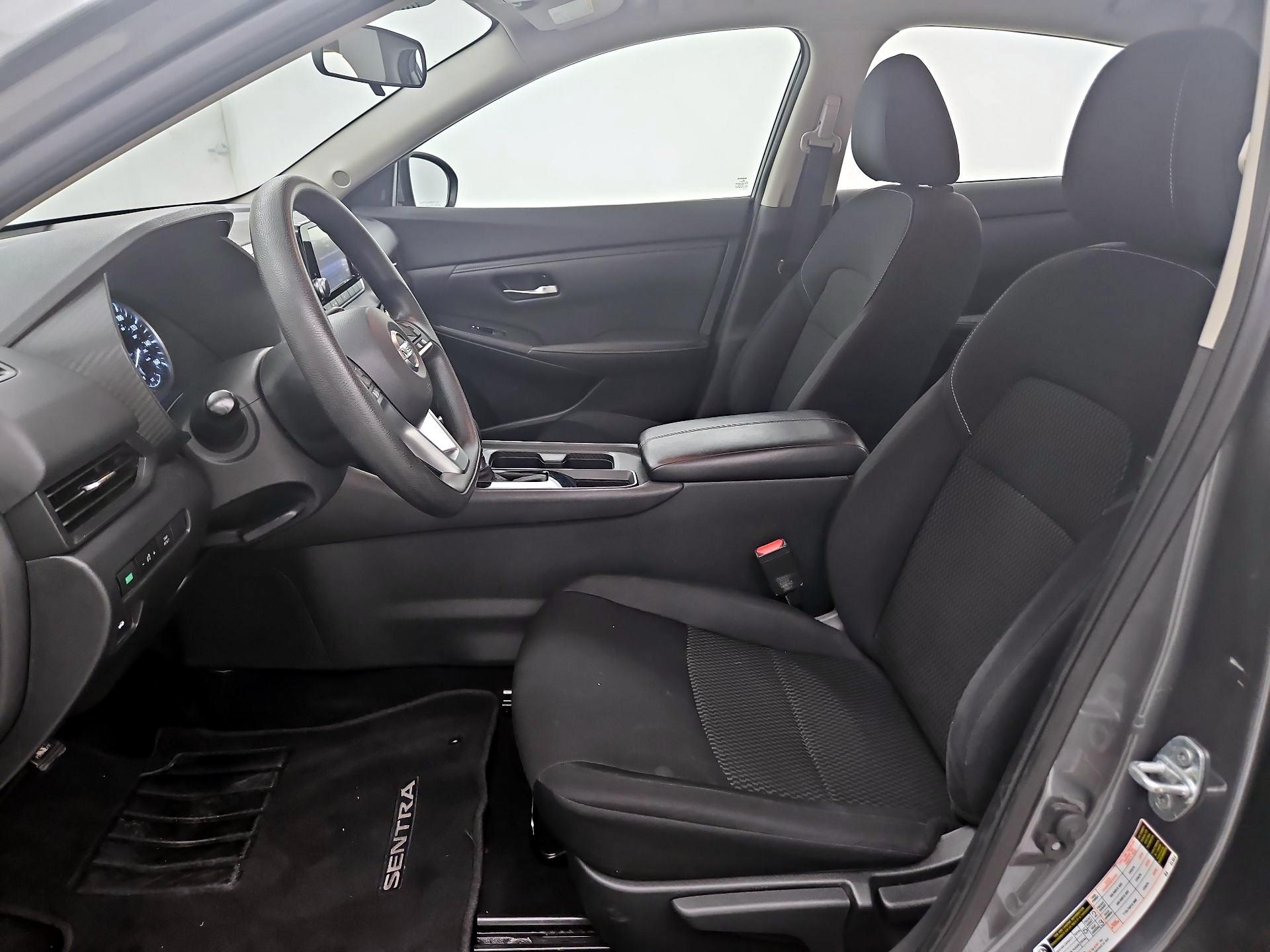 Thumbnail: 2021 Nissan Sentra - 11