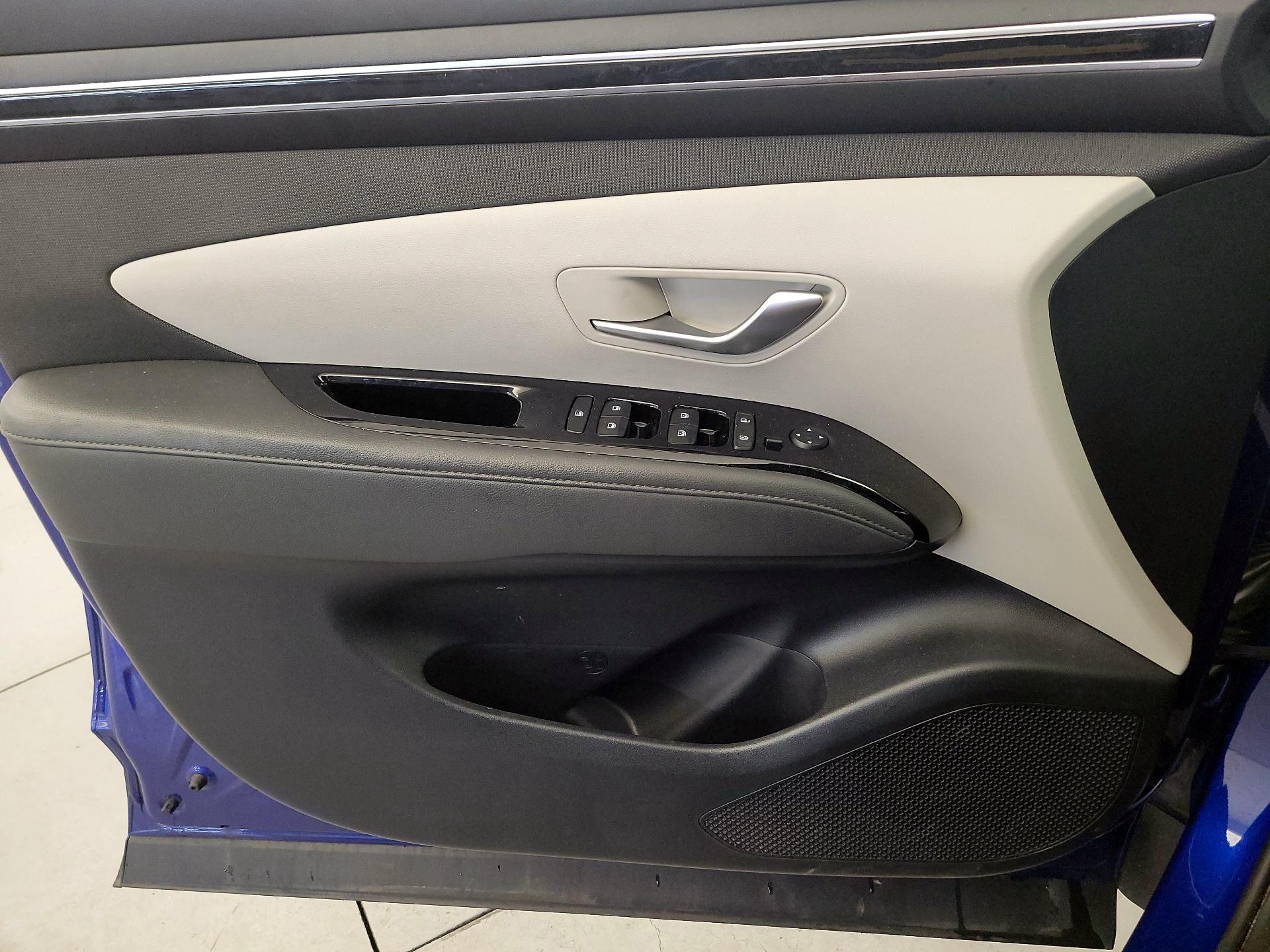 Thumbnail: 2022 Hyundai Tucson - 12