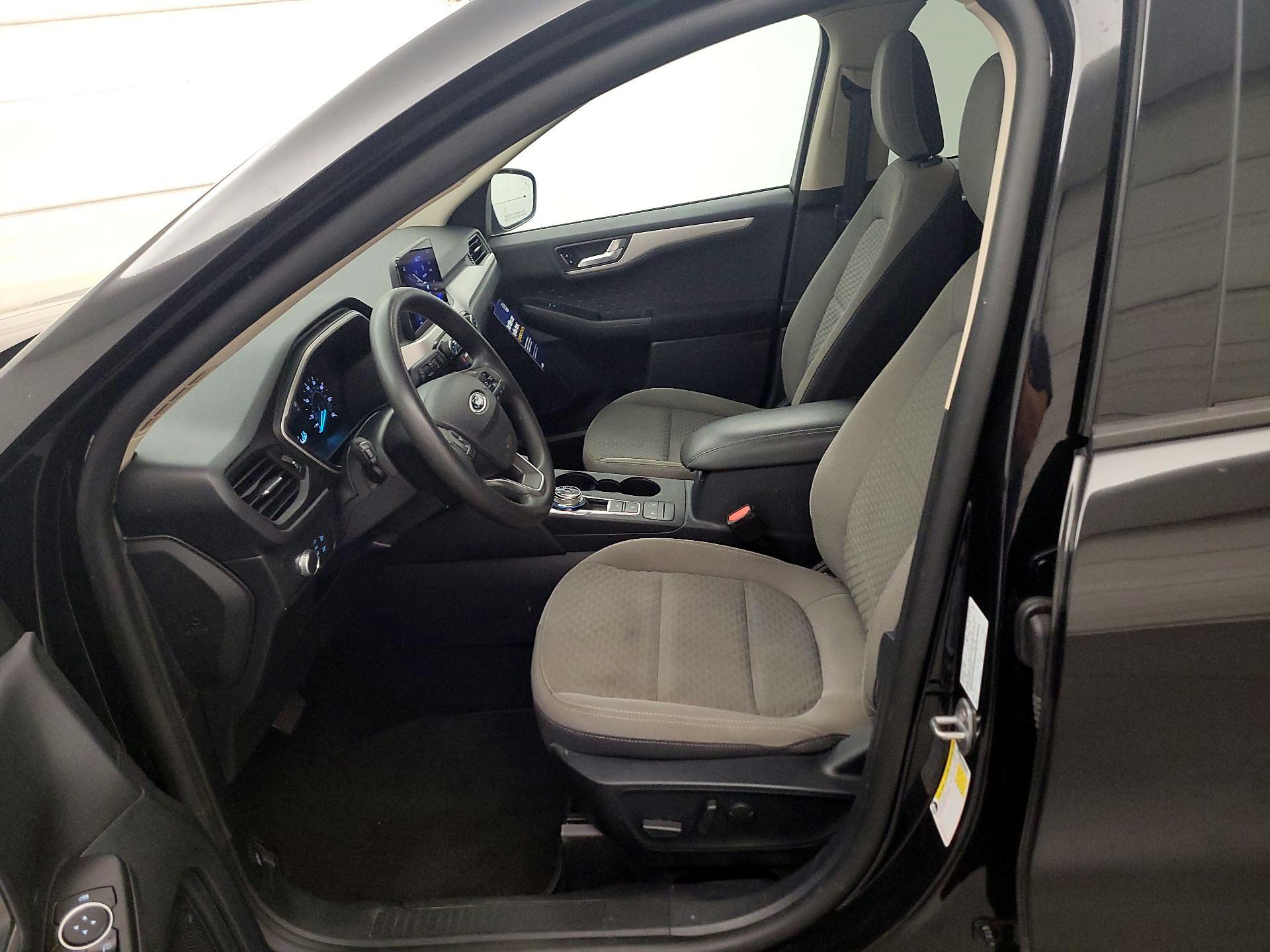 Thumbnail: 2020 Ford Escape - 11