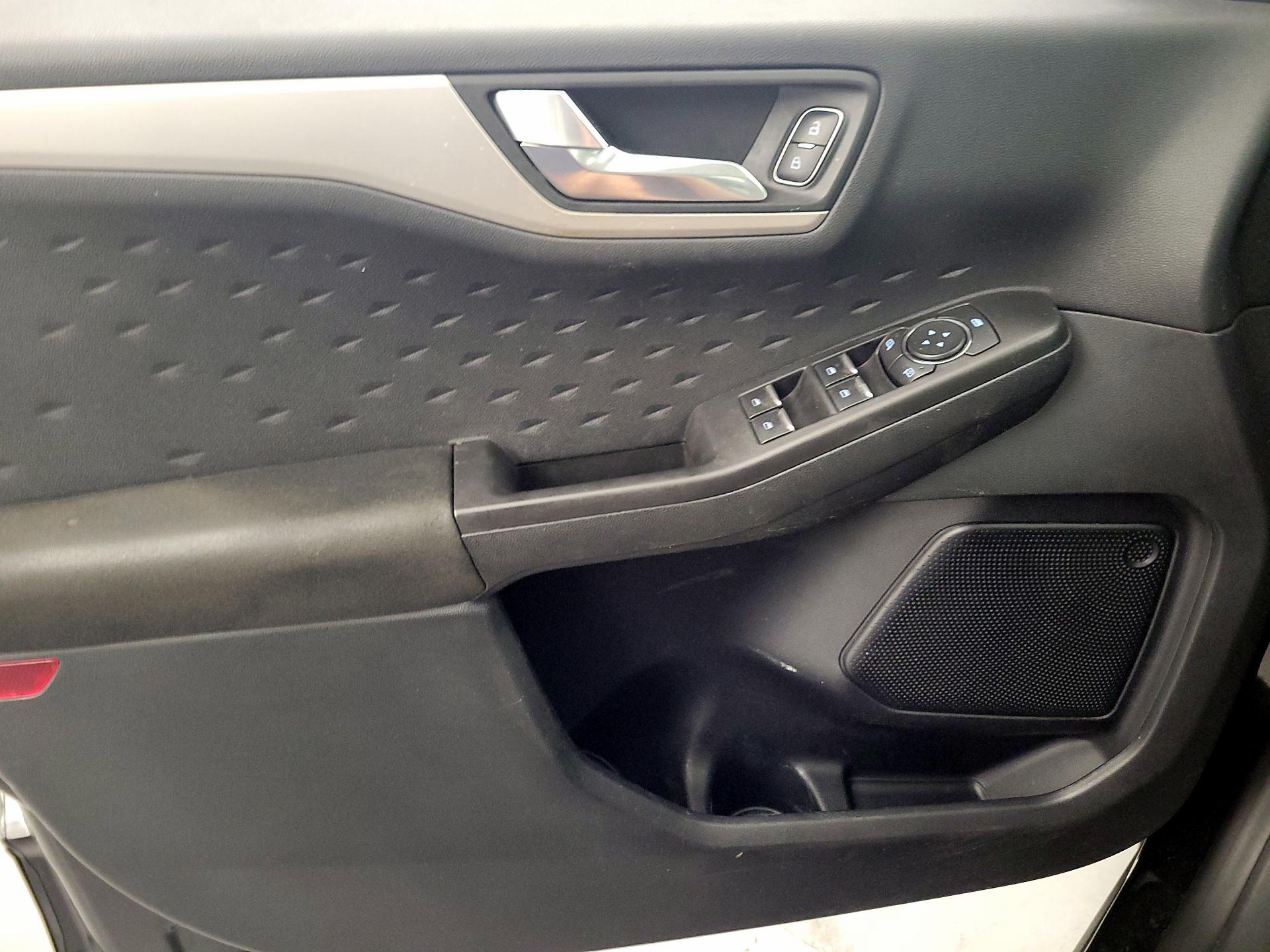 Thumbnail: 2020 Ford Escape - 12