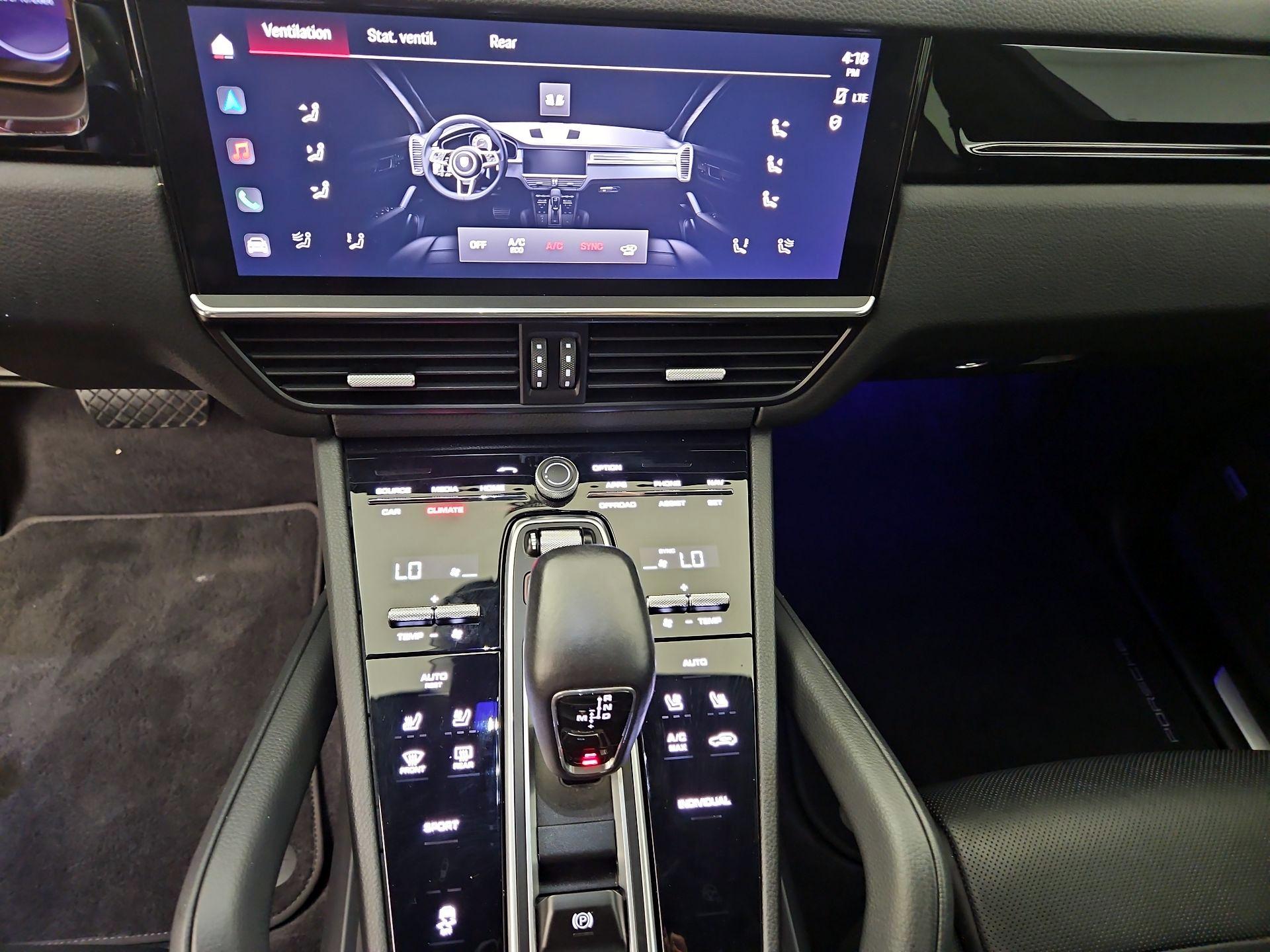 Thumbnail: 2022 Porsche Cayenne - 15