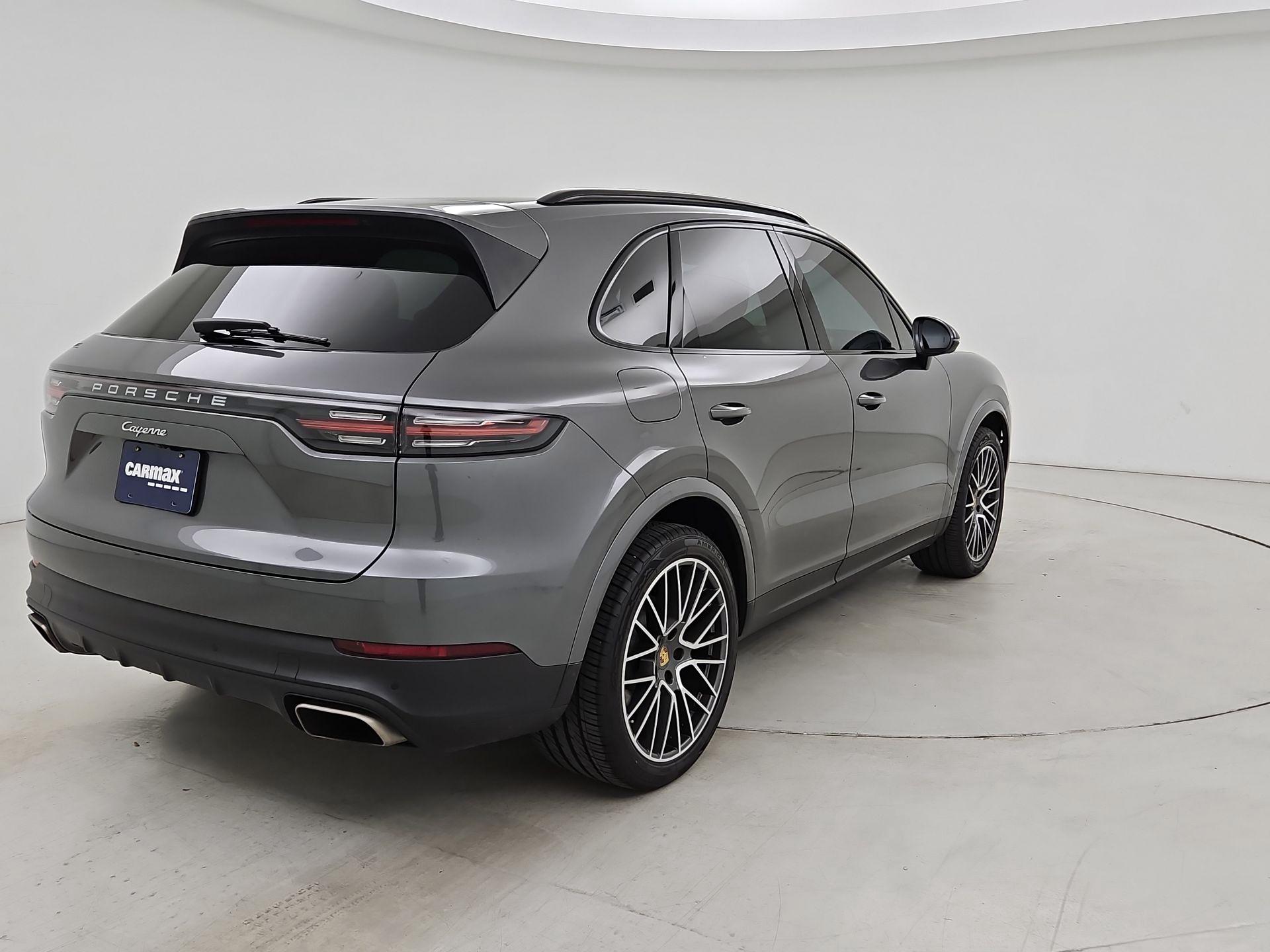 Thumbnail: 2022 Porsche Cayenne - 5
