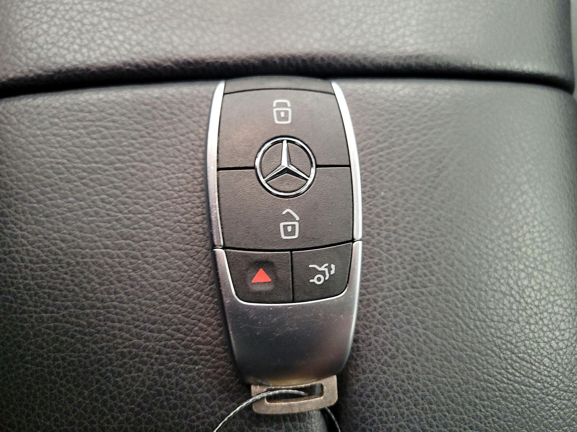 Thumbnail: 2021 Mercedes-Benz GLE - 18