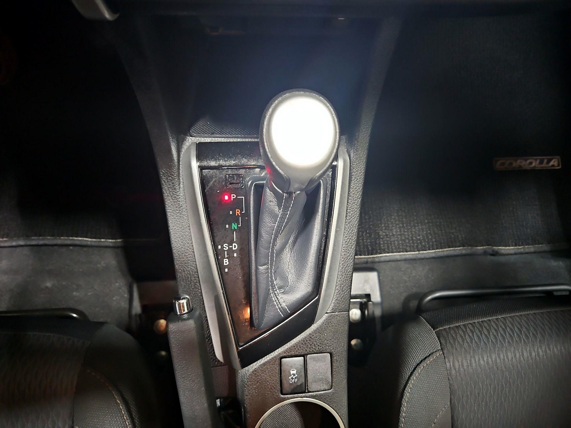 Thumbnail: 2019 Toyota Corolla - 17