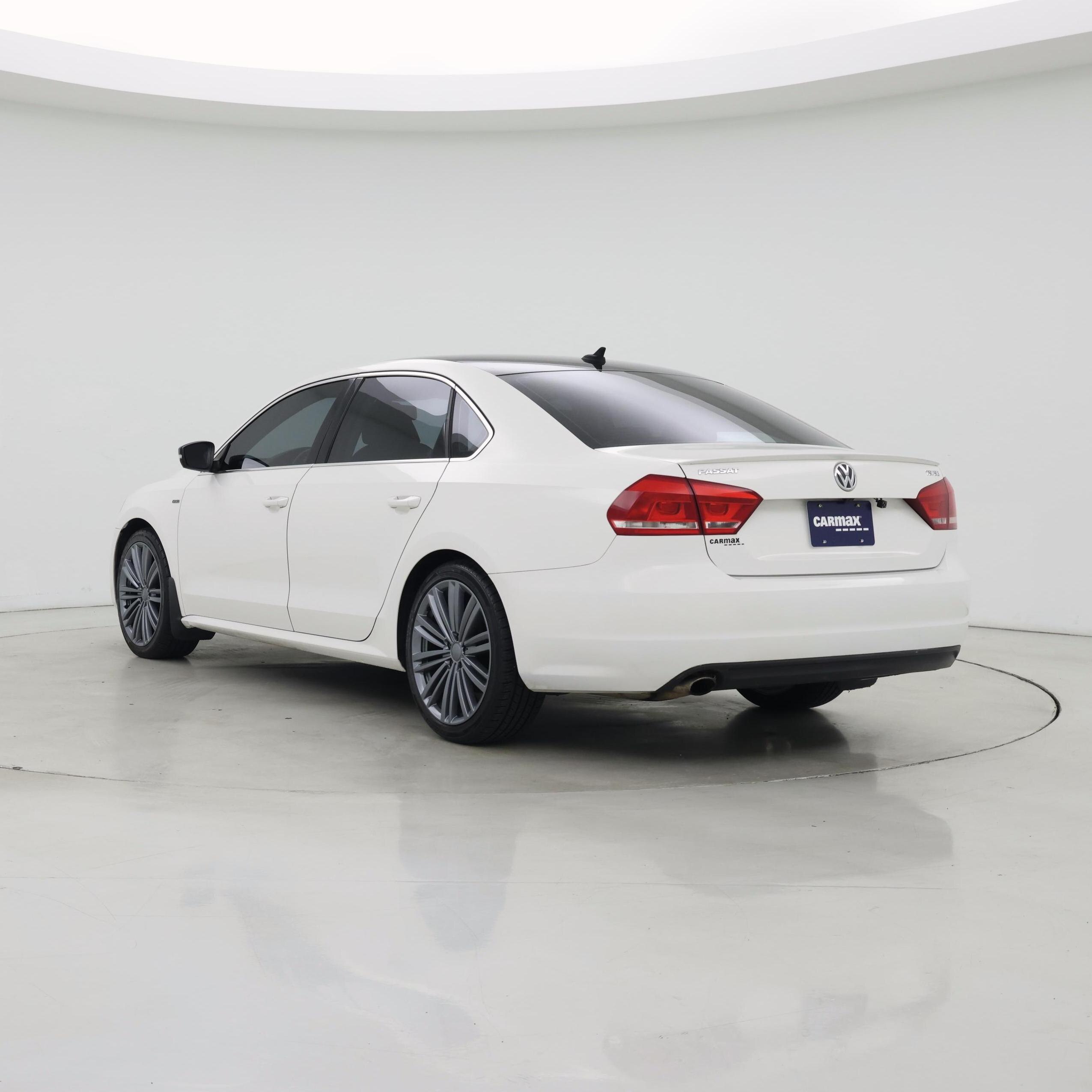 Thumbnail: 2015 Volkswagen Passat - 2
