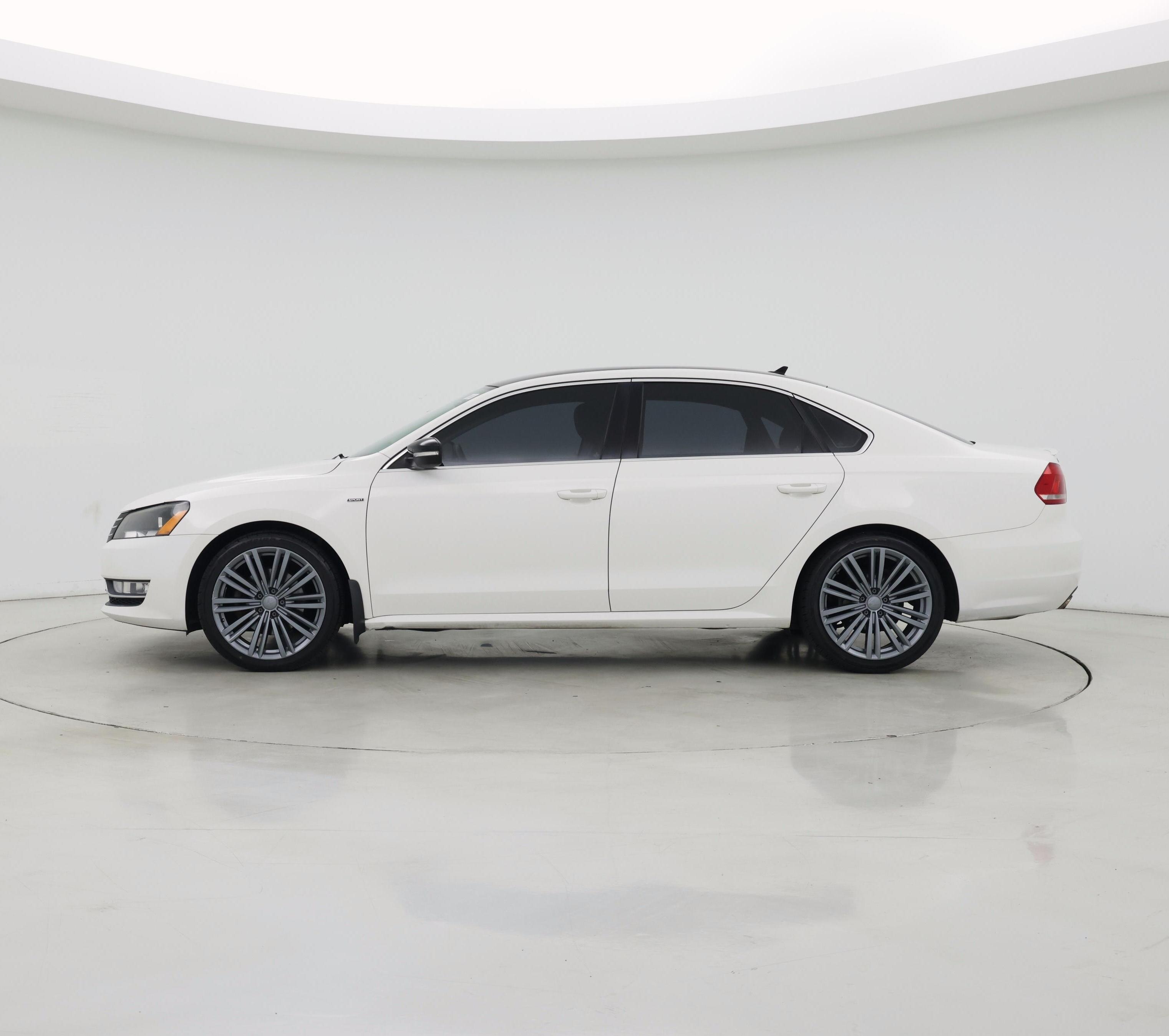Thumbnail: 2015 Volkswagen Passat - 3