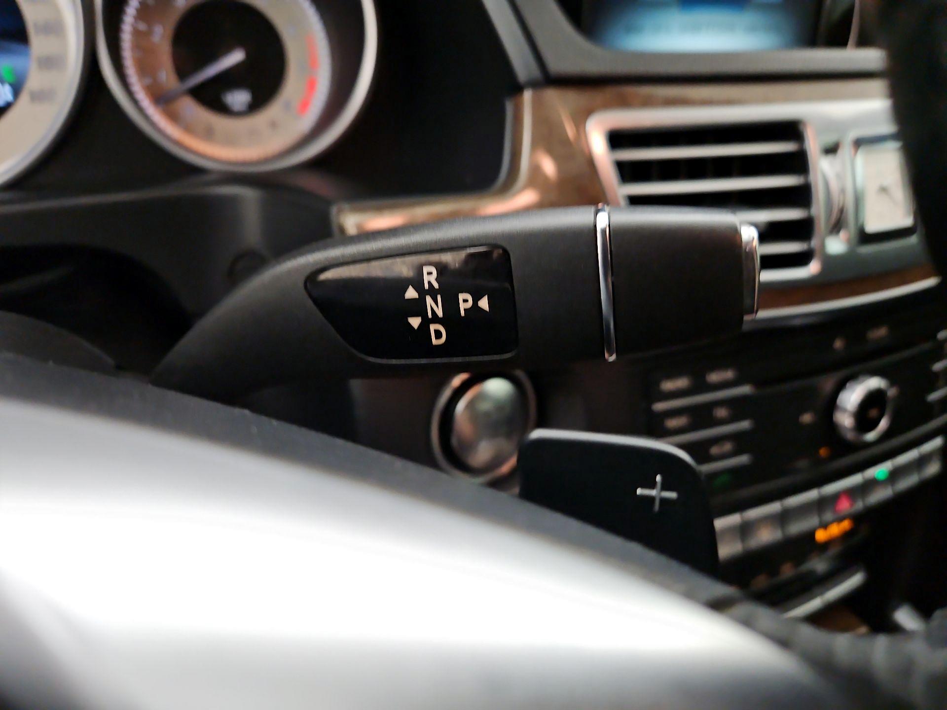 Thumbnail: 2016 Mercedes-Benz E-Class - 18