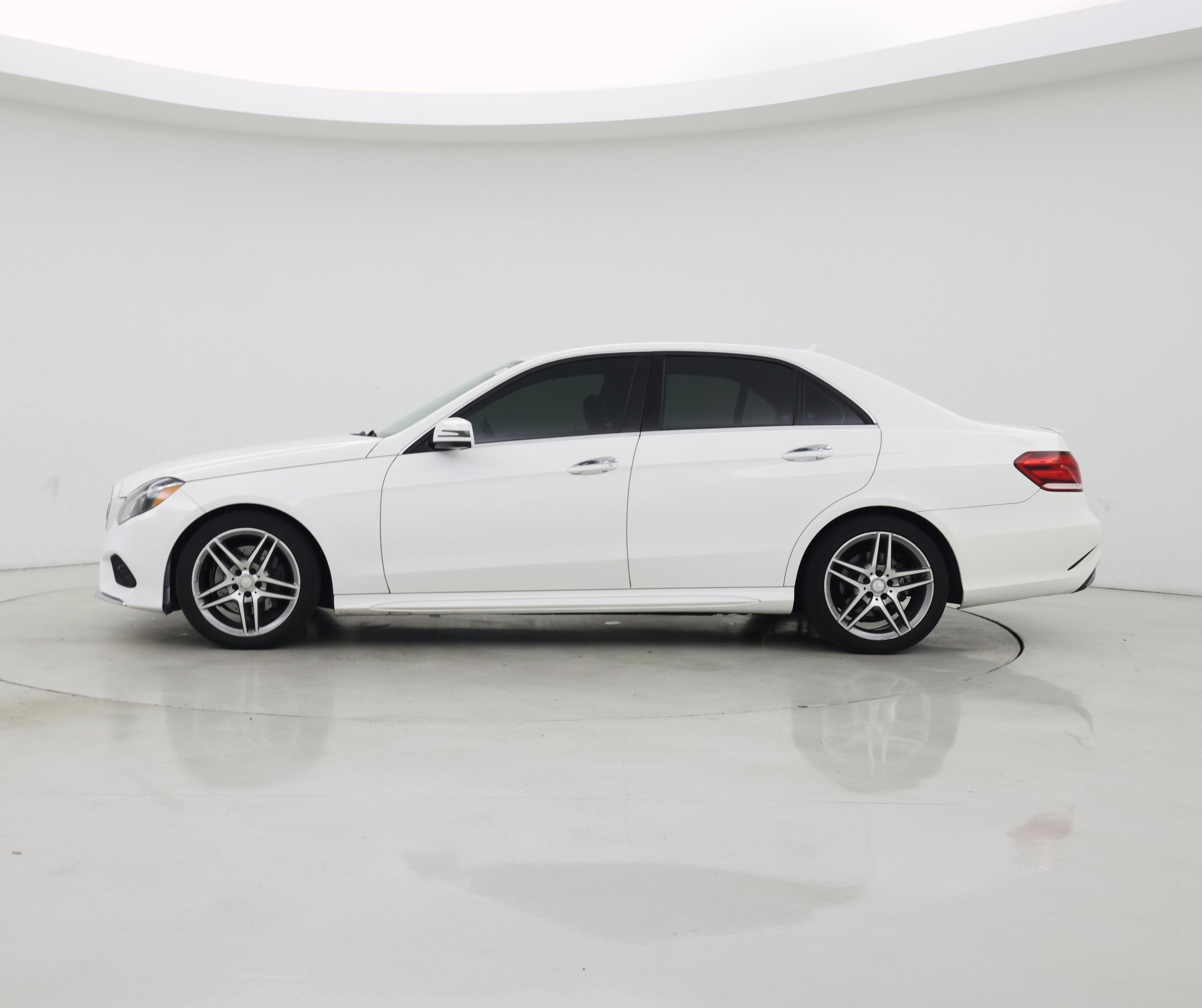 Thumbnail: 2016 Mercedes-Benz E-Class - 3