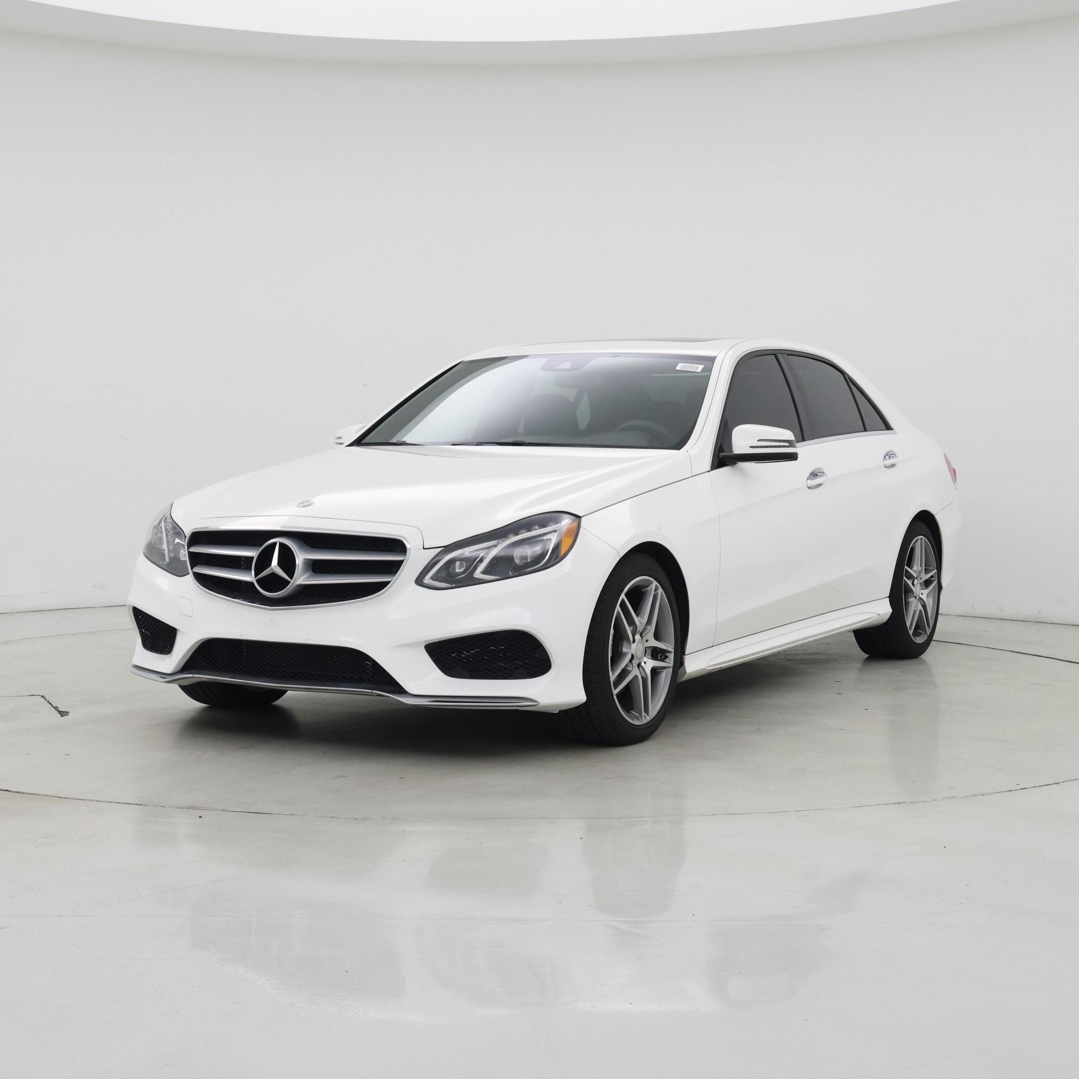 Thumbnail: 2016 Mercedes-Benz E-Class - 4