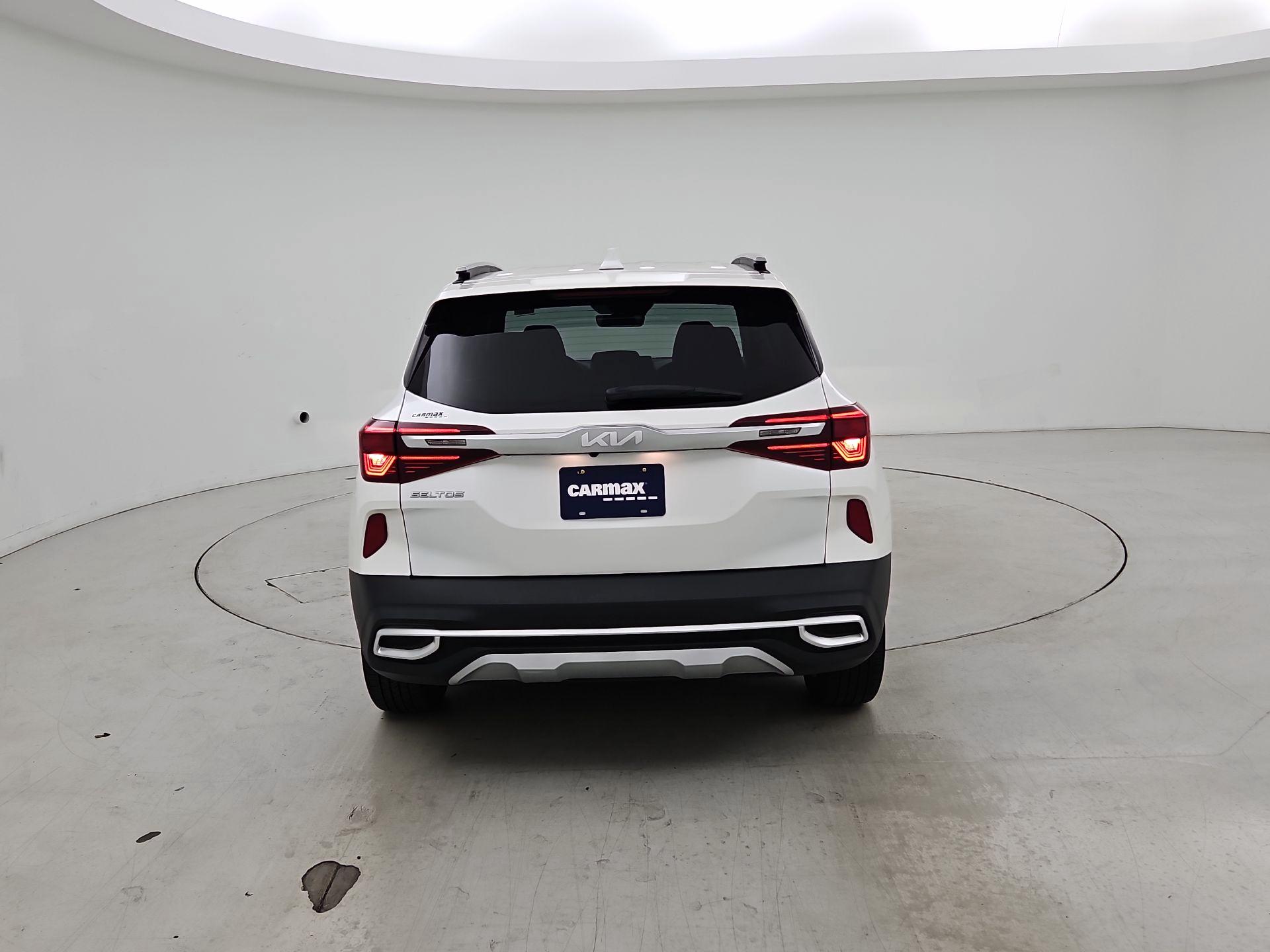 Thumbnail: 2023 Kia Seltos - 6