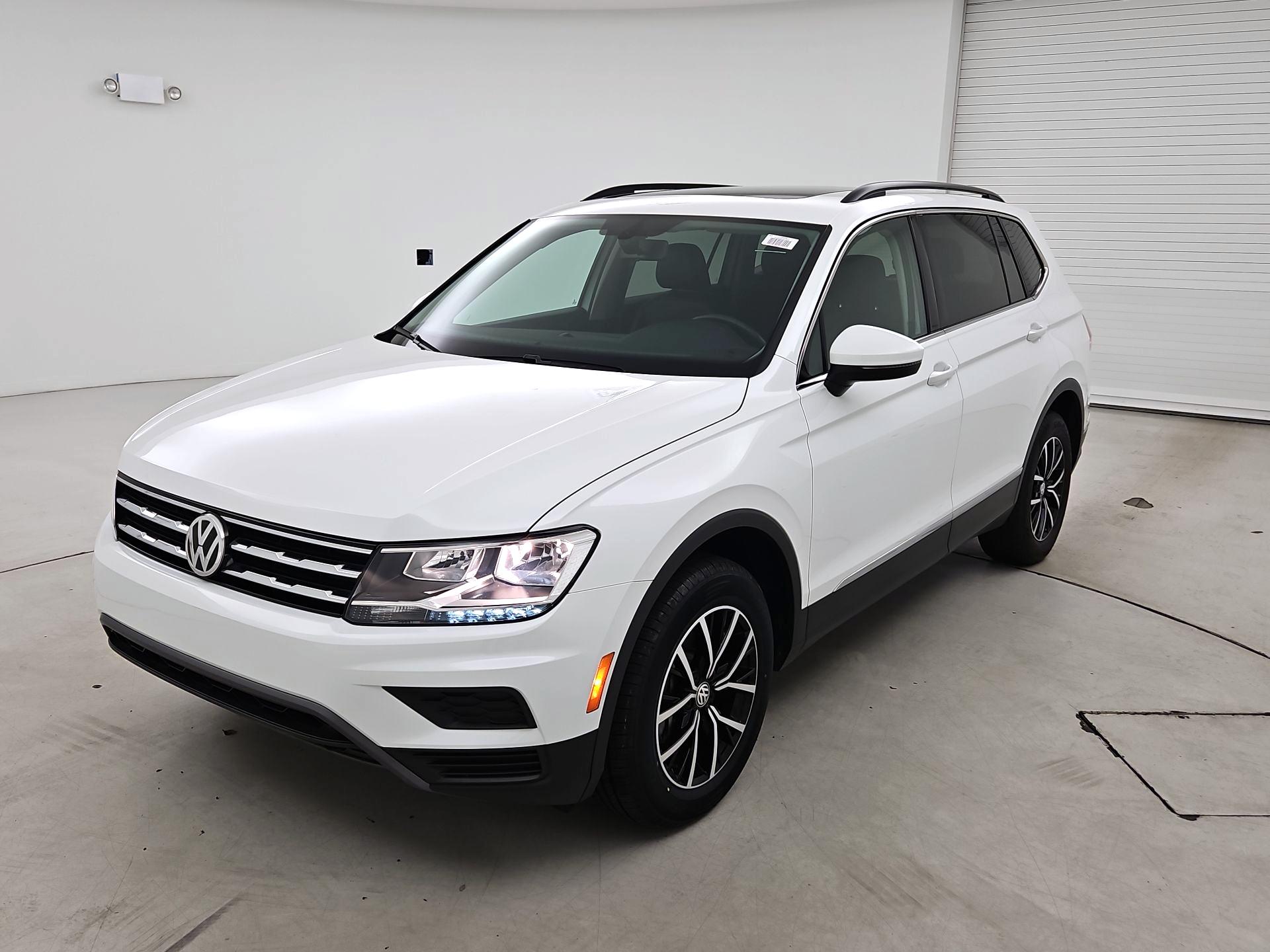 Thumbnail: 2021 Volkswagen Tiguan - 3