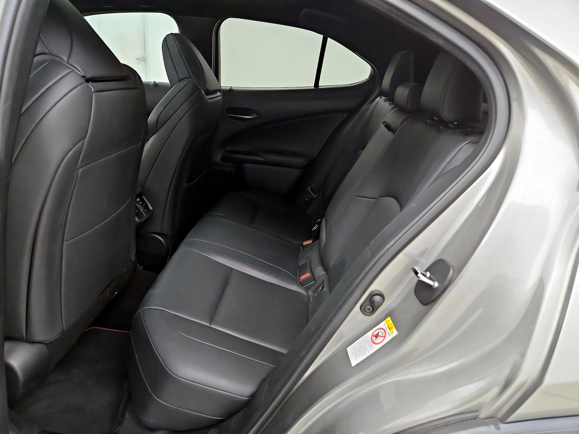 Thumbnail: 2019 Lexus UX - 20