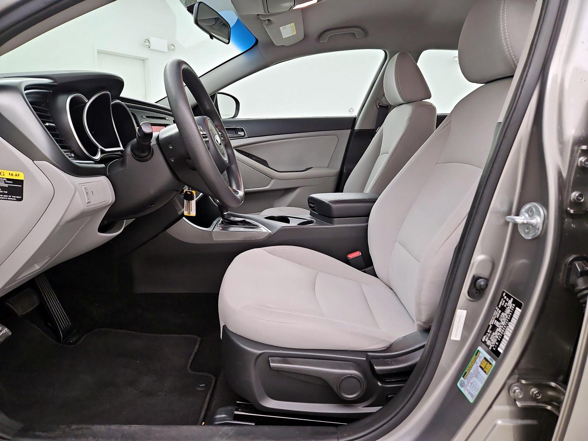 Thumbnail: 2015 Kia Optima - 11