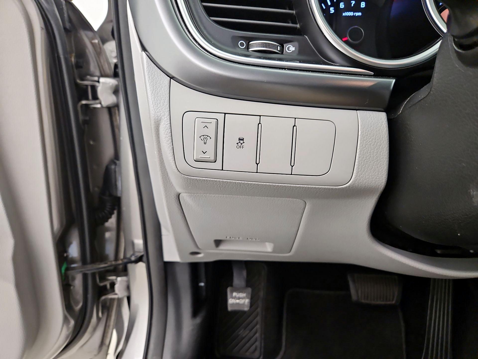 Thumbnail: 2015 Kia Optima - 13