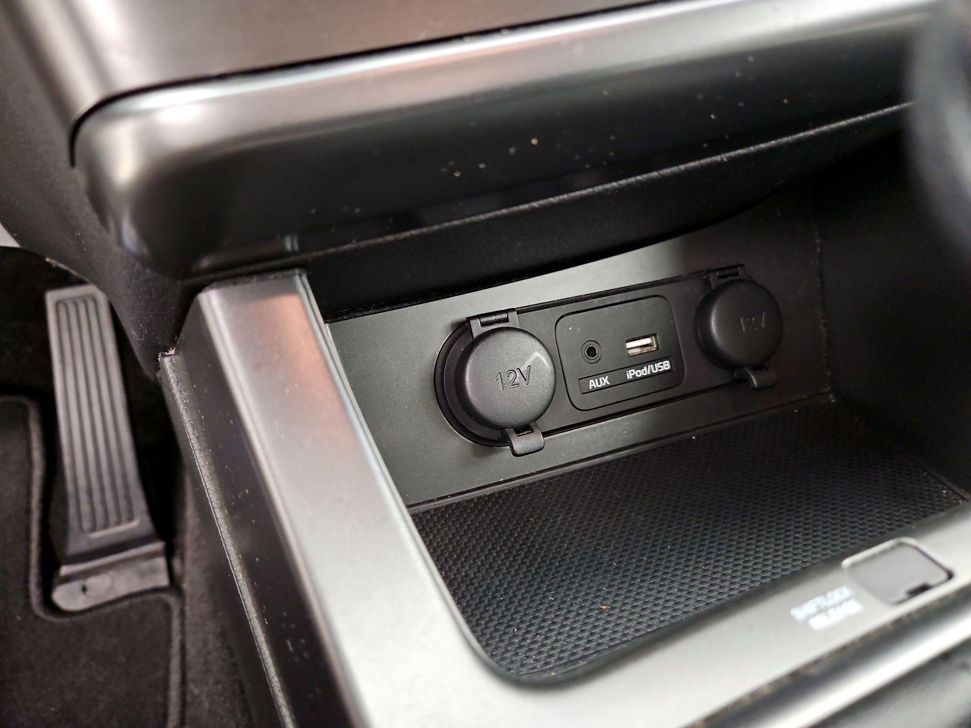 Thumbnail: 2015 Kia Optima - 17