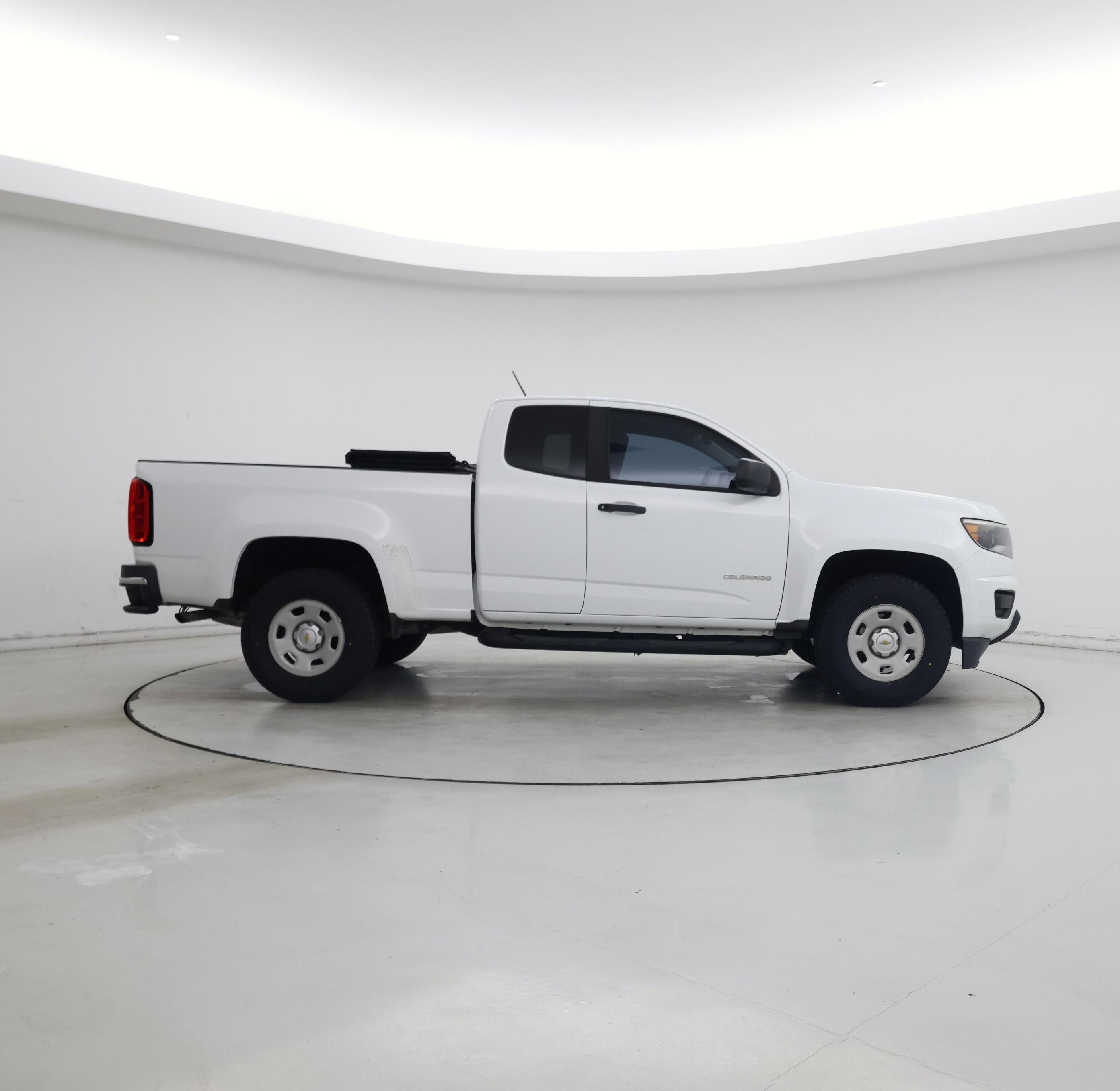 Thumbnail: 2017 Chevrolet Colorado - 7