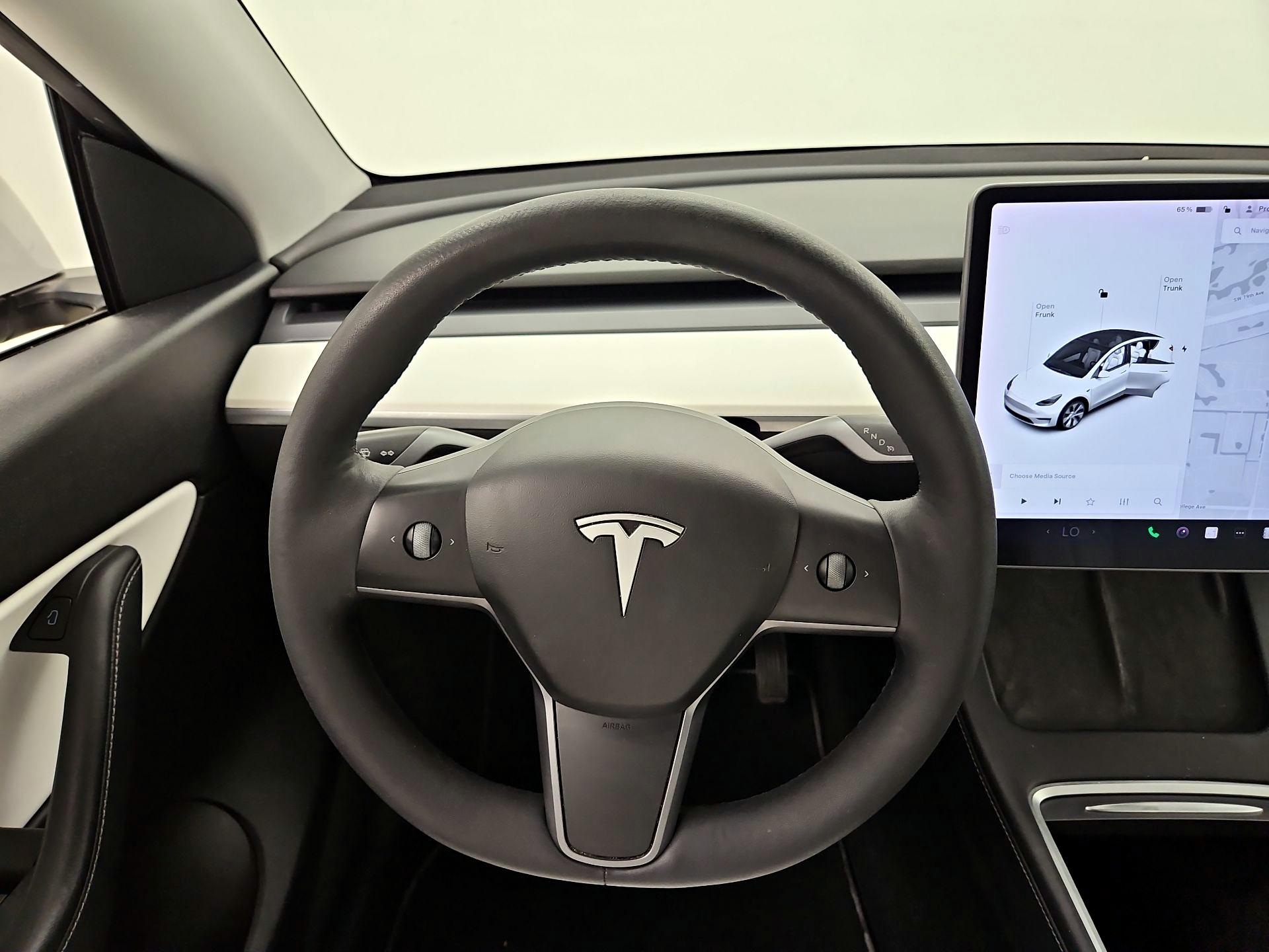 Thumbnail: 2022 Tesla Model Y - 10