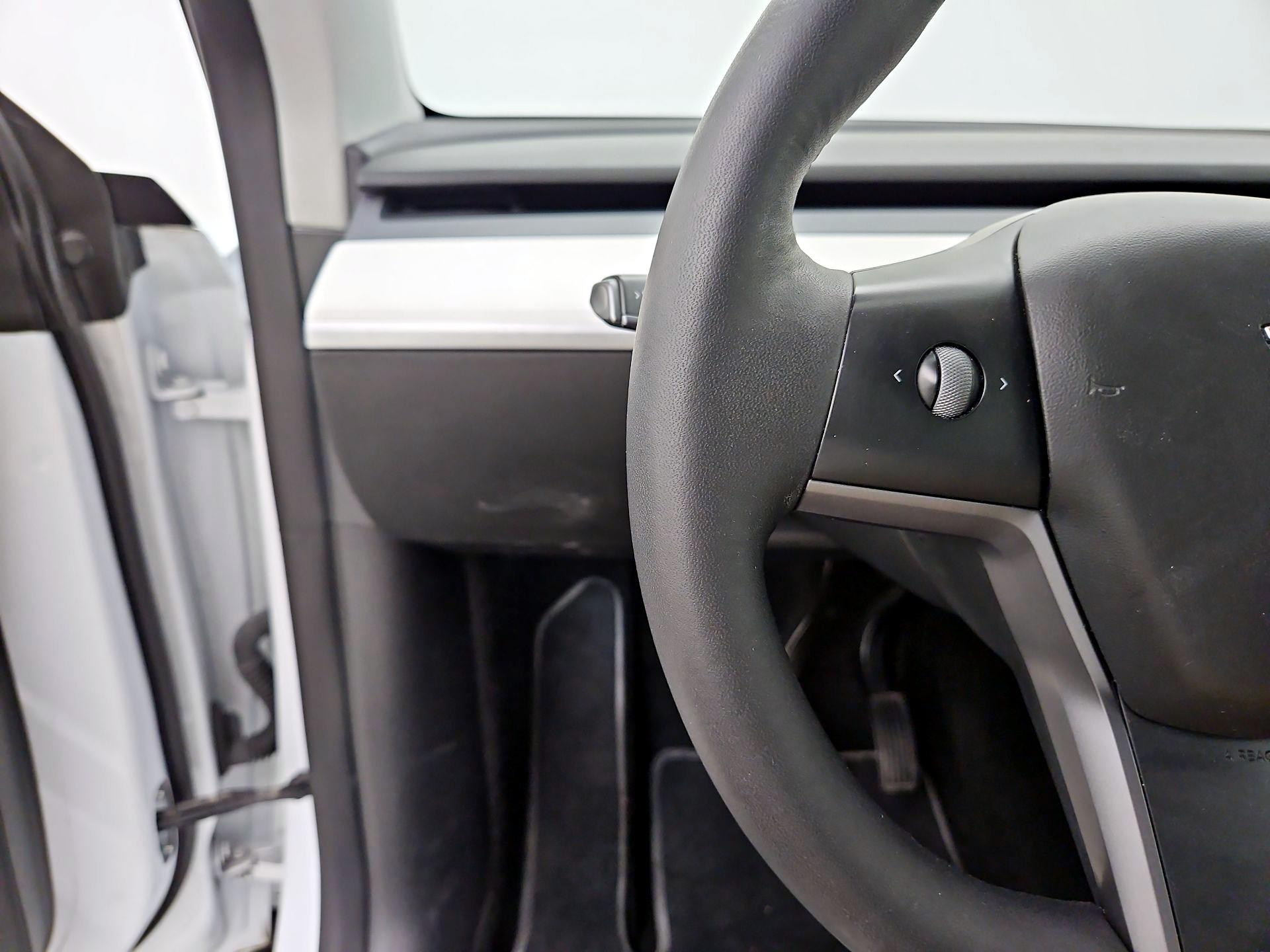 Thumbnail: 2022 Tesla Model Y - 13