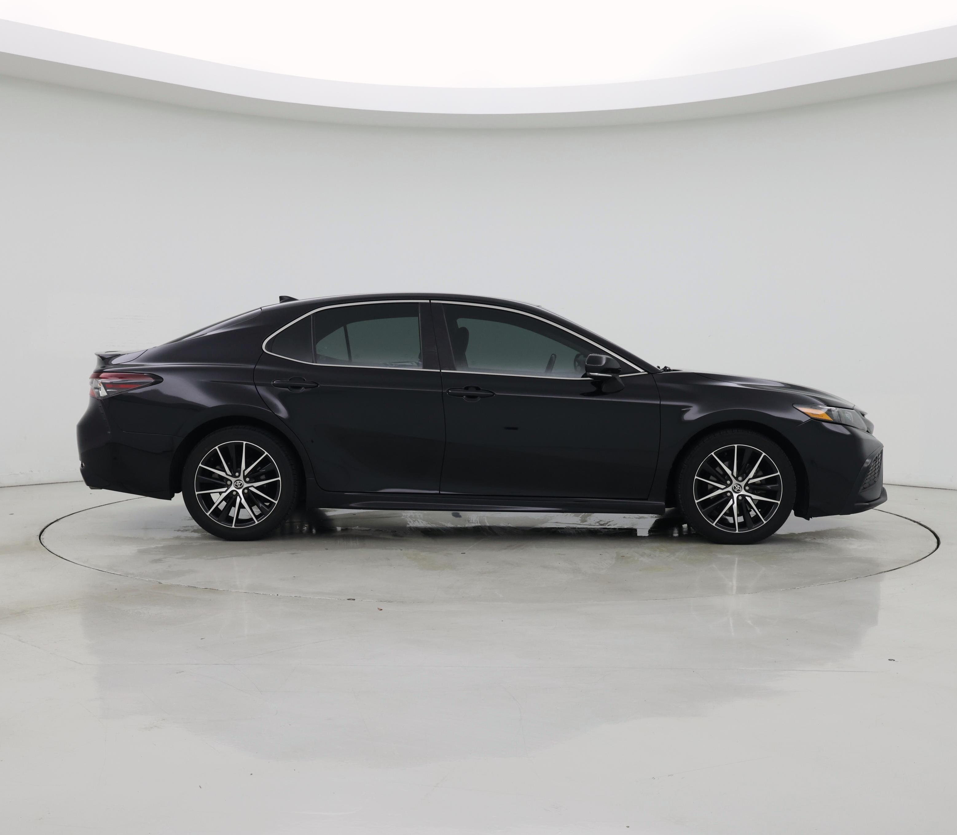 Thumbnail: 2022 Toyota Camry - 7