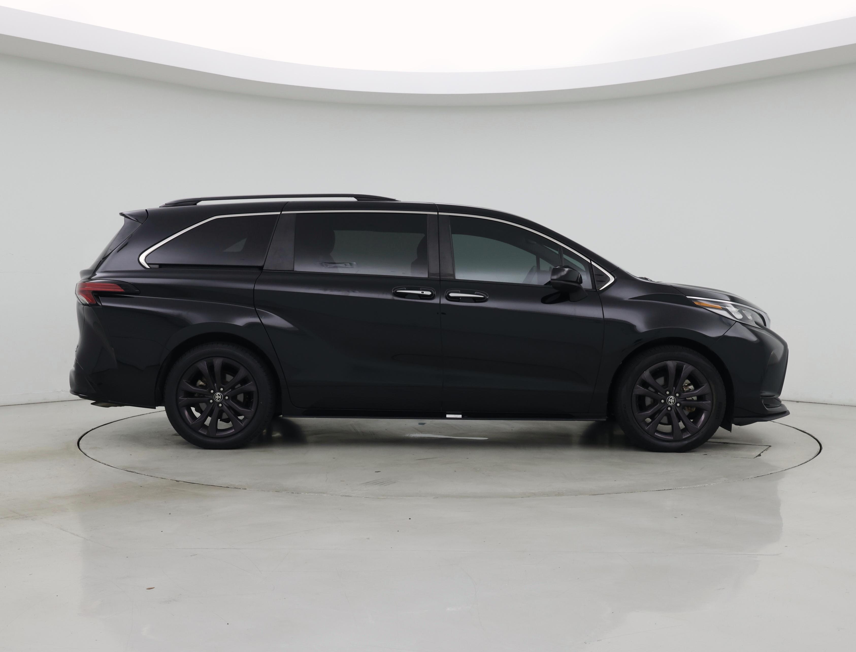 Thumbnail: 2022 Toyota Sienna - 7
