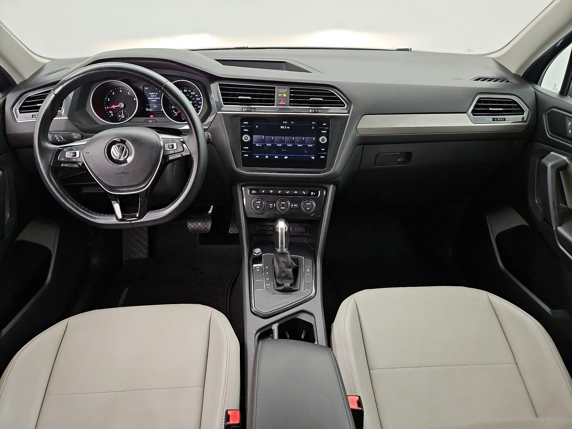 Thumbnail: 2019 Volkswagen Tiguan - 9