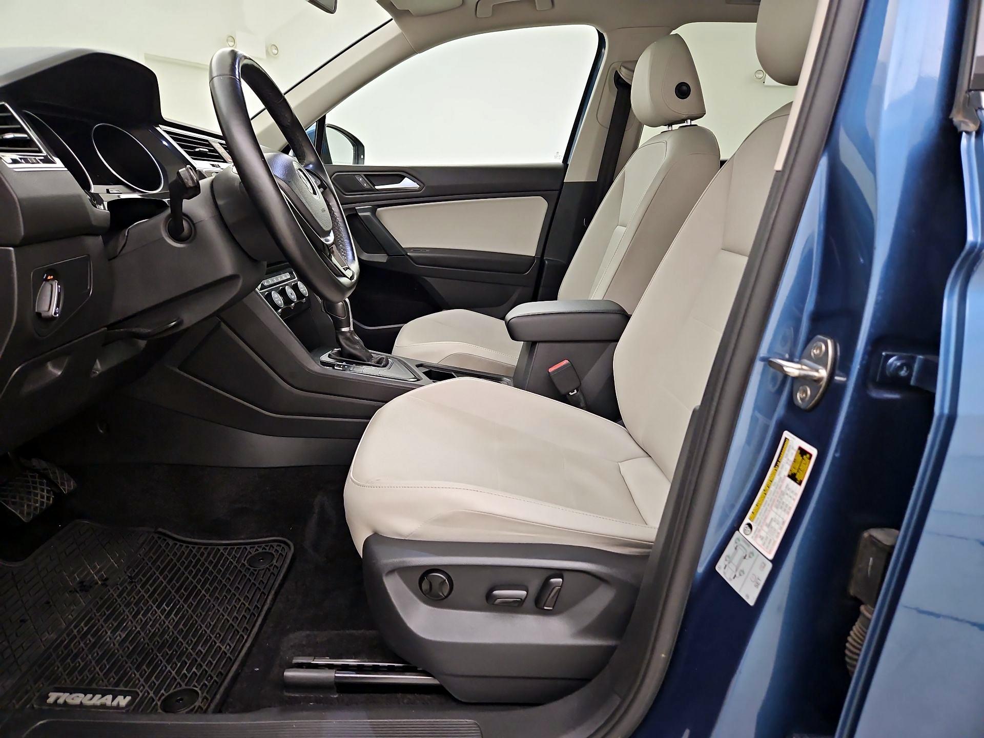 Thumbnail: 2019 Volkswagen Tiguan - 11