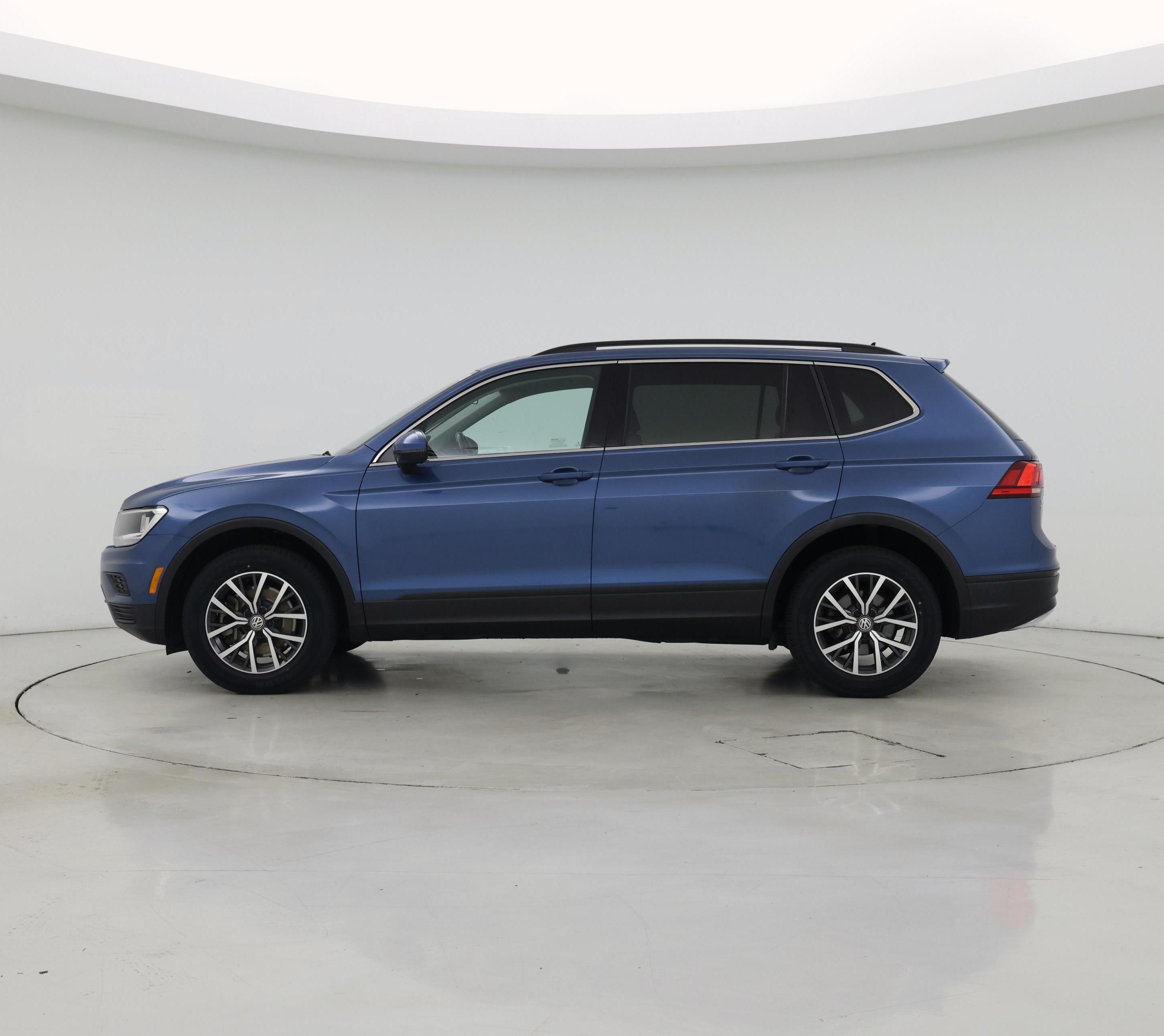 Thumbnail: 2019 Volkswagen Tiguan - 3