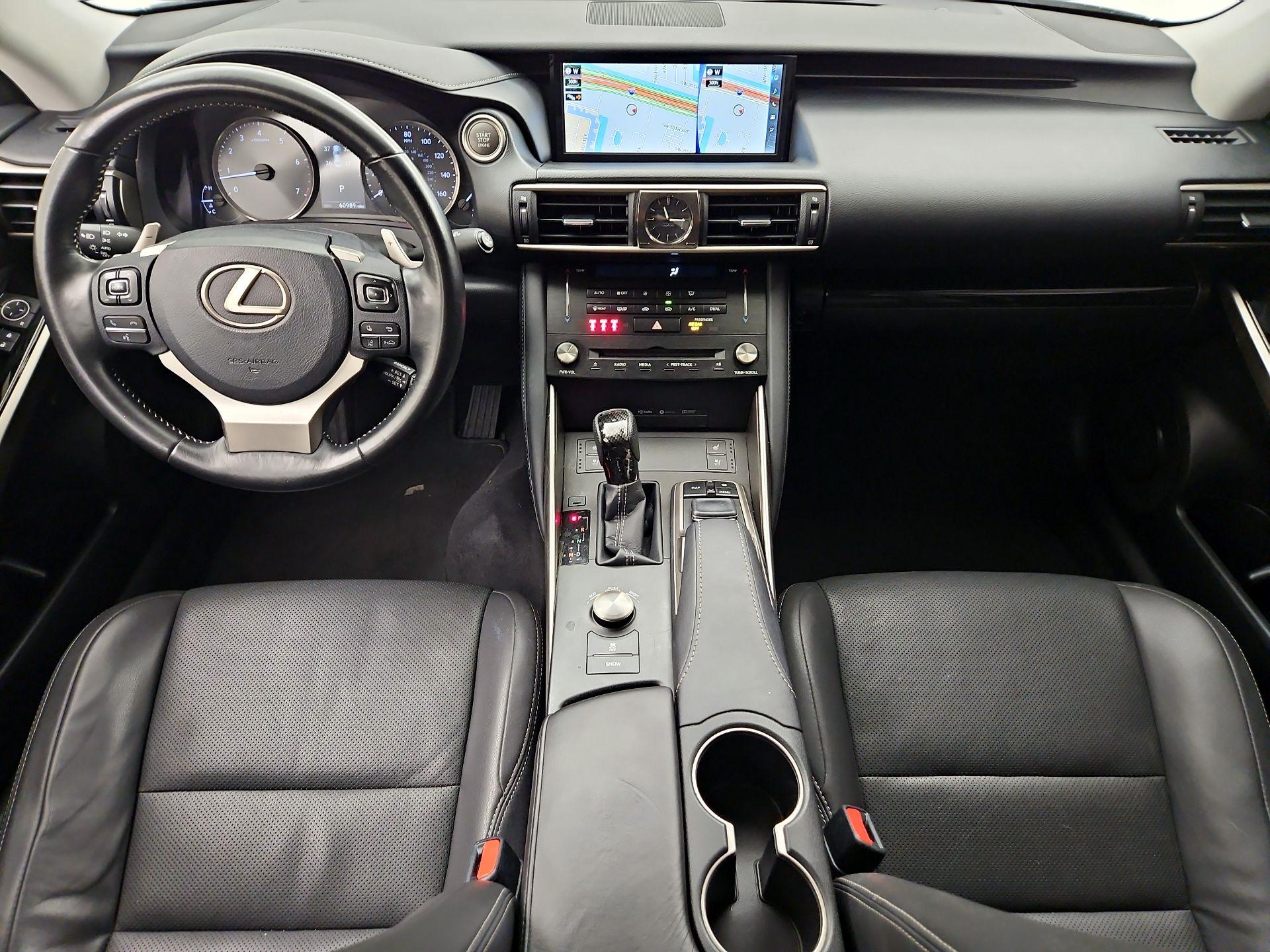 Thumbnail: 2018 Lexus IS - 9