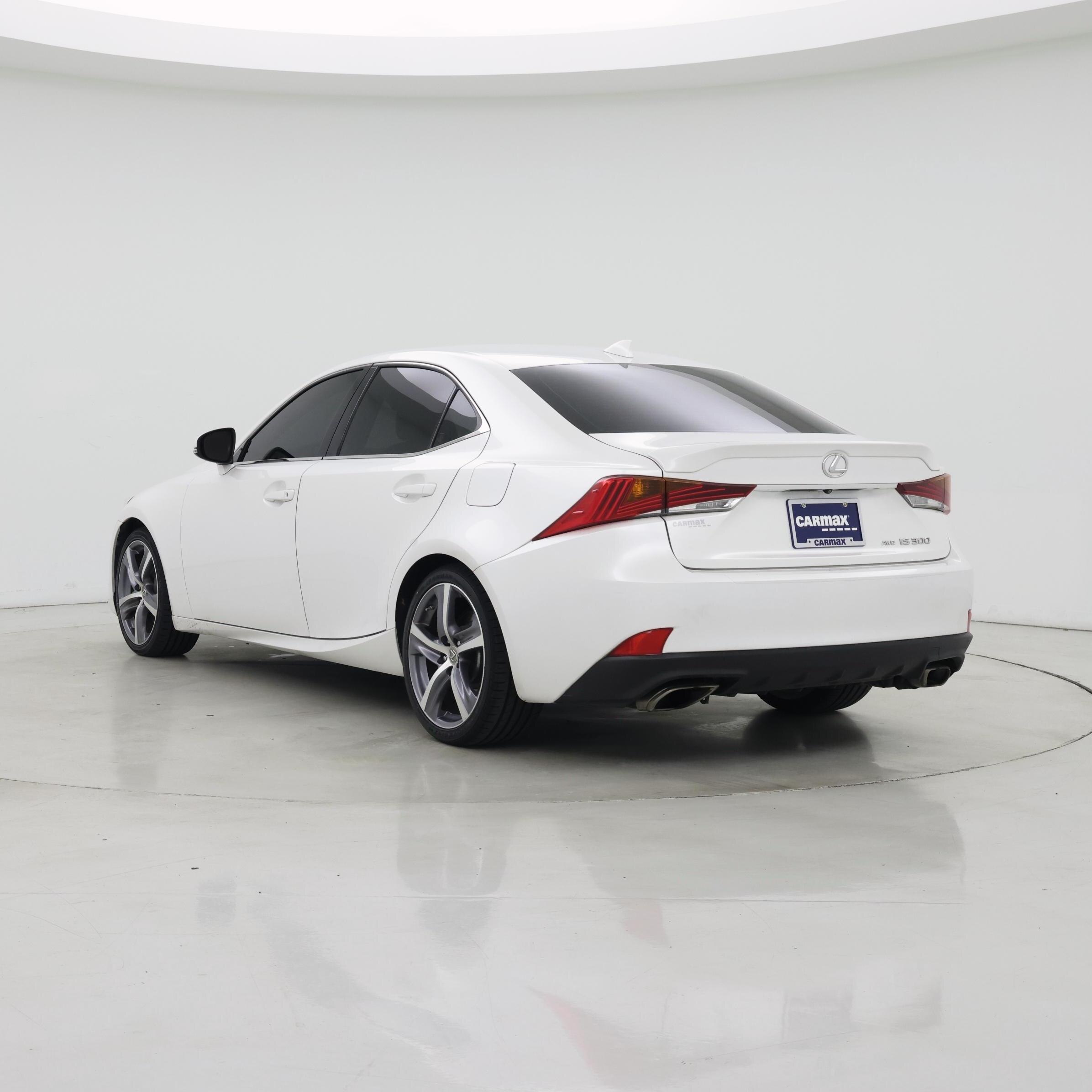 Thumbnail: 2018 Lexus IS - 2