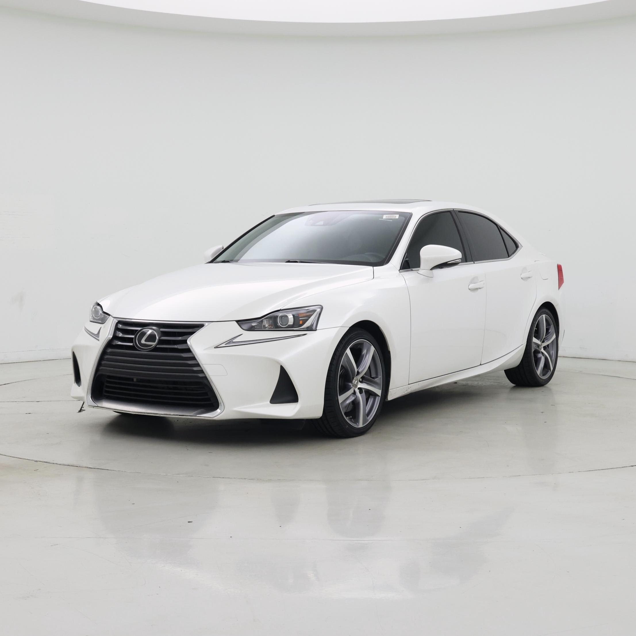 Thumbnail: 2018 Lexus IS - 4