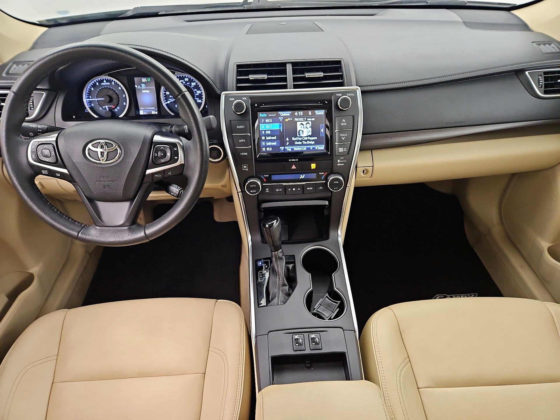 Thumbnail: 2017 Toyota Camry - 9