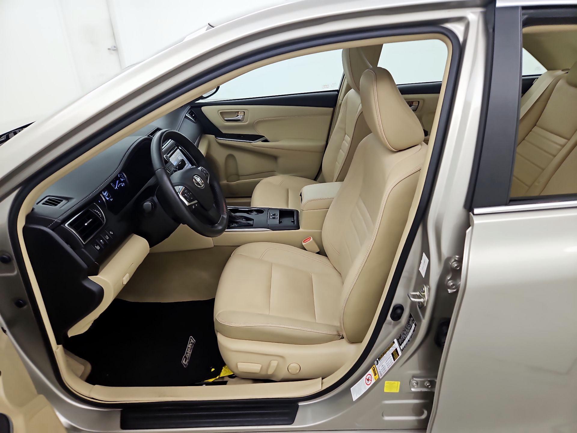 Thumbnail: 2017 Toyota Camry - 11