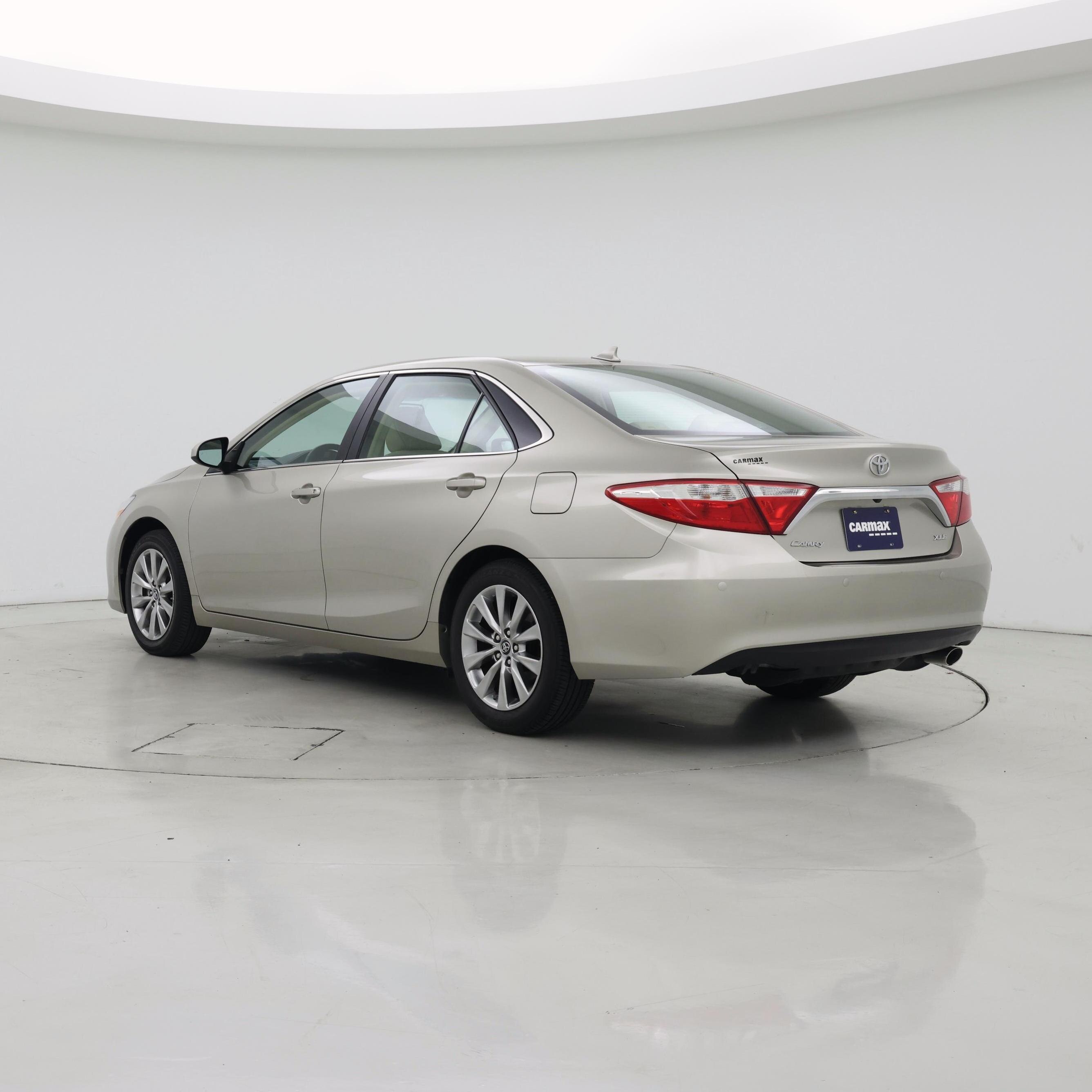 Thumbnail: 2017 Toyota Camry - 2