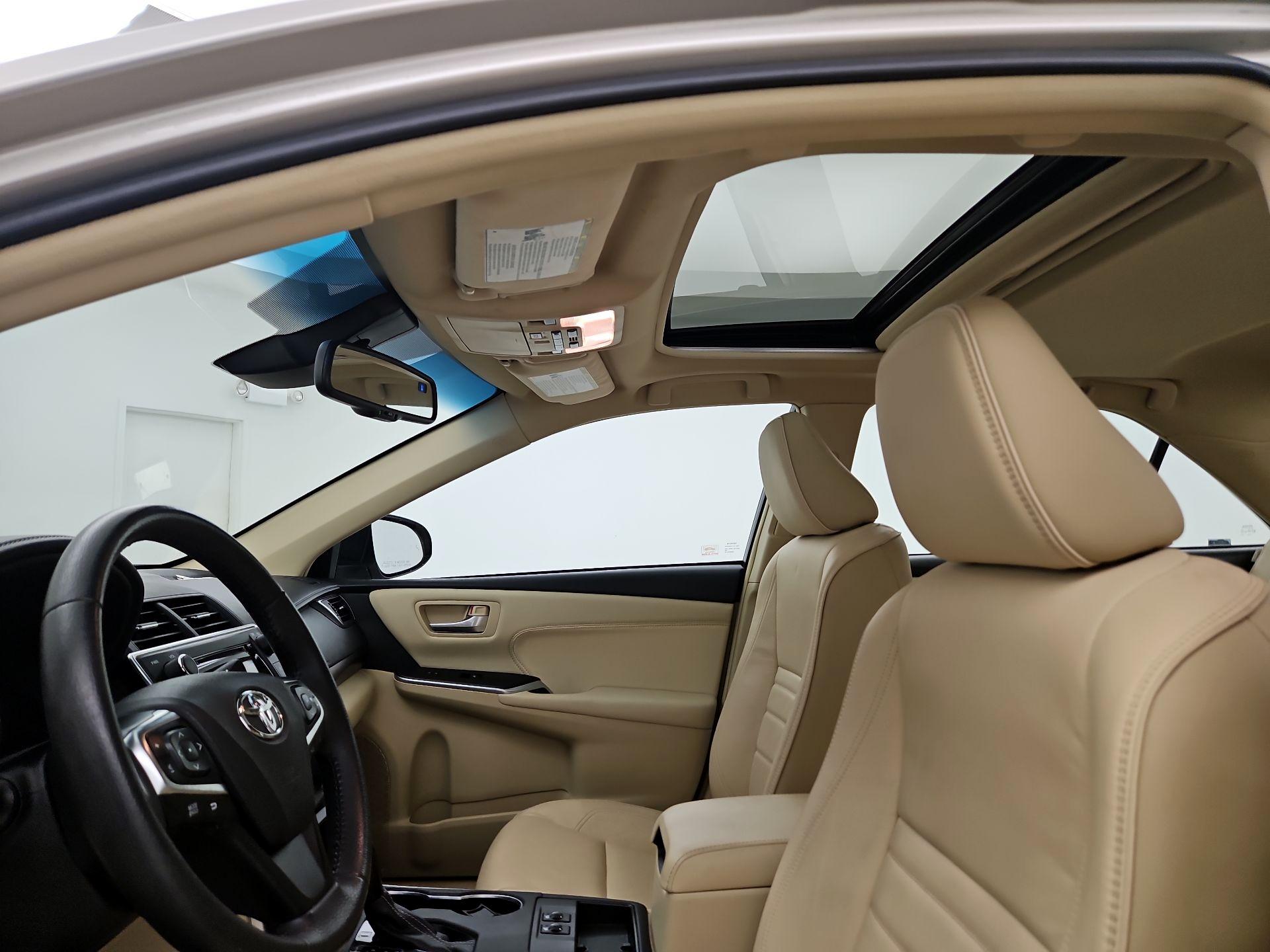 Thumbnail: 2017 Toyota Camry - 19