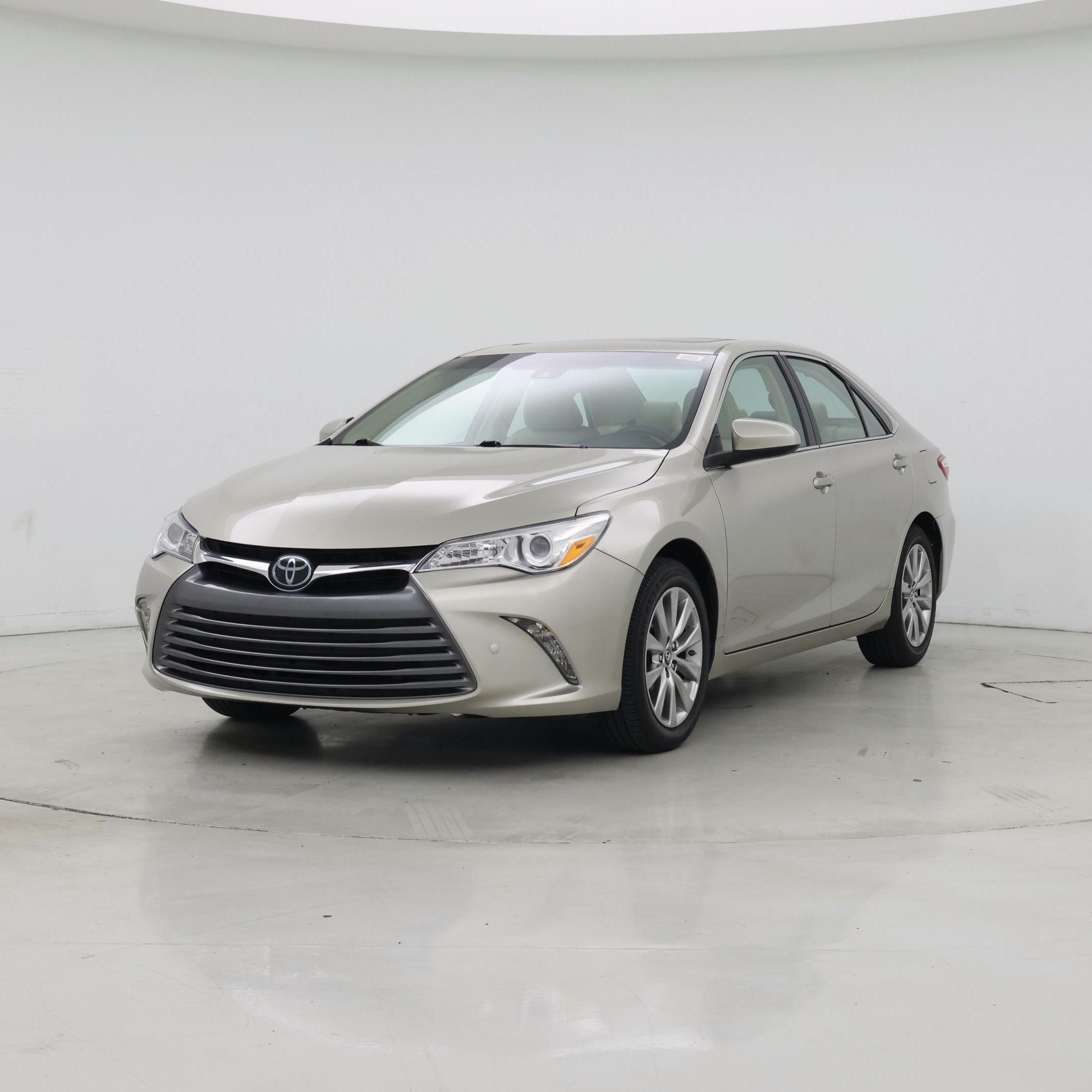 Thumbnail: 2017 Toyota Camry - 4