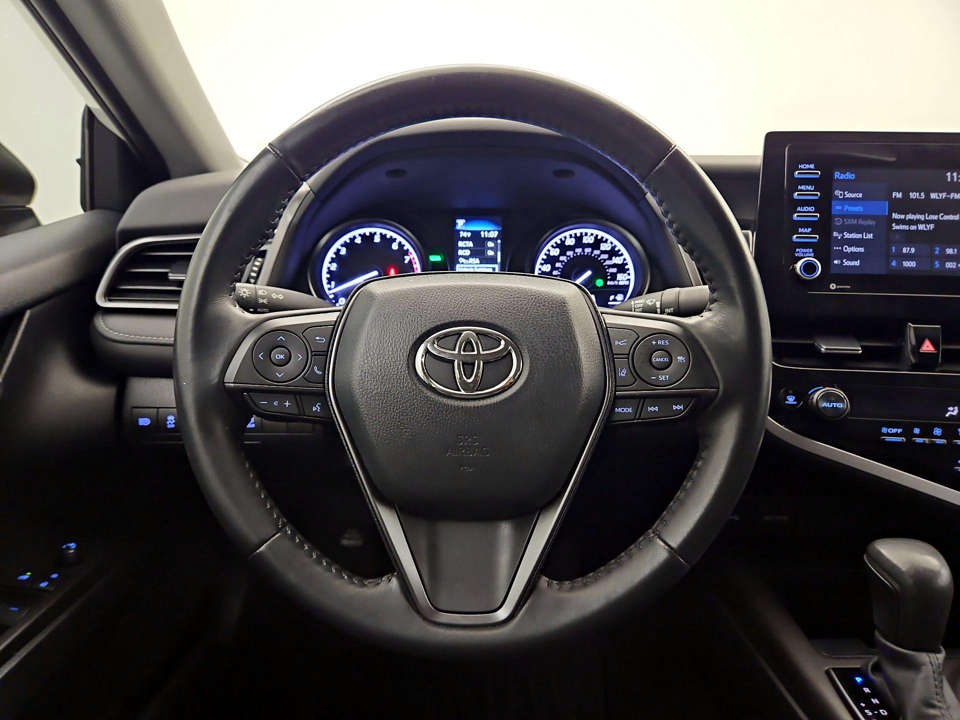 Thumbnail: 2023 Toyota Camry - 10