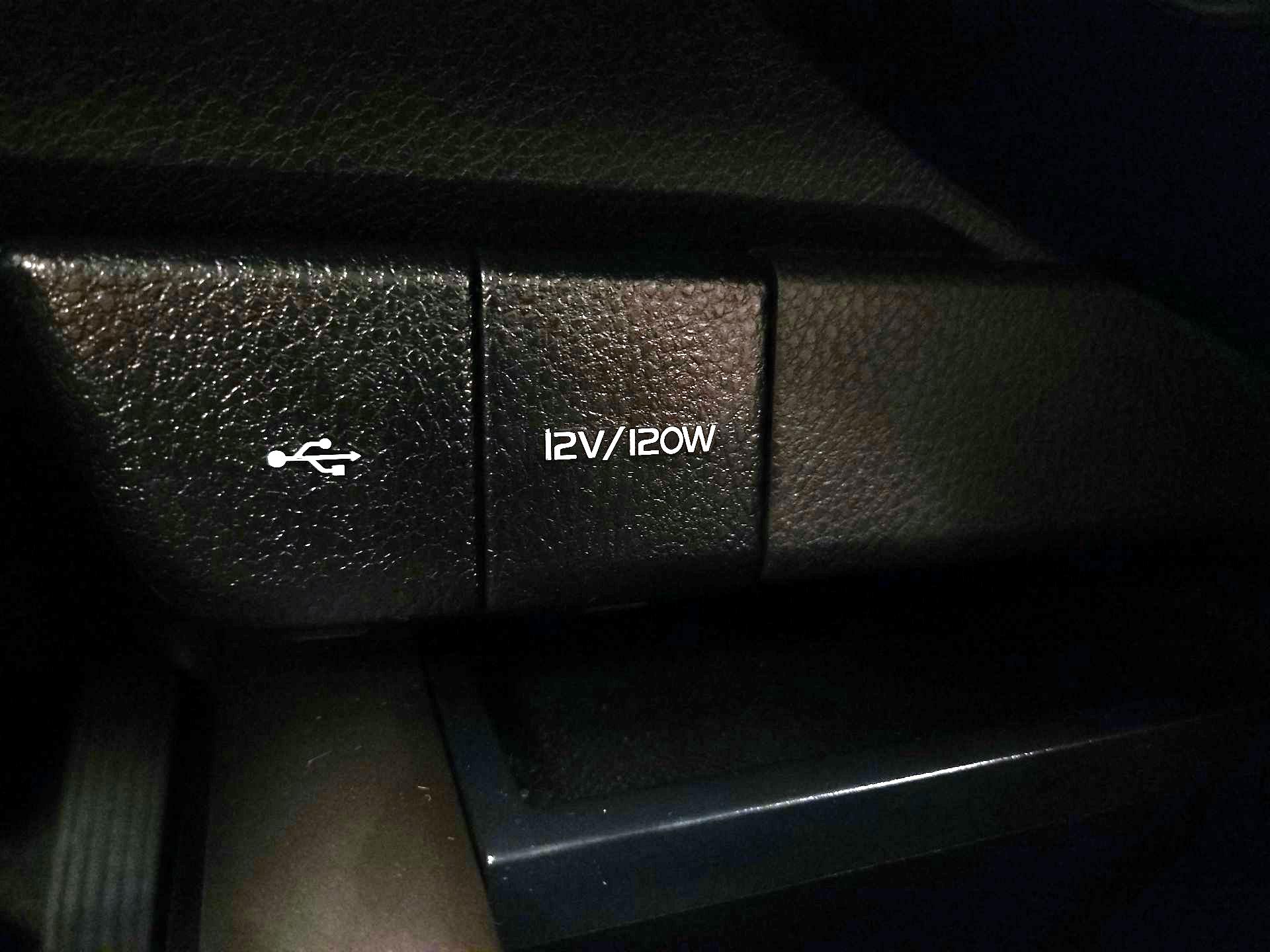 Thumbnail: 2023 Toyota Camry - 18