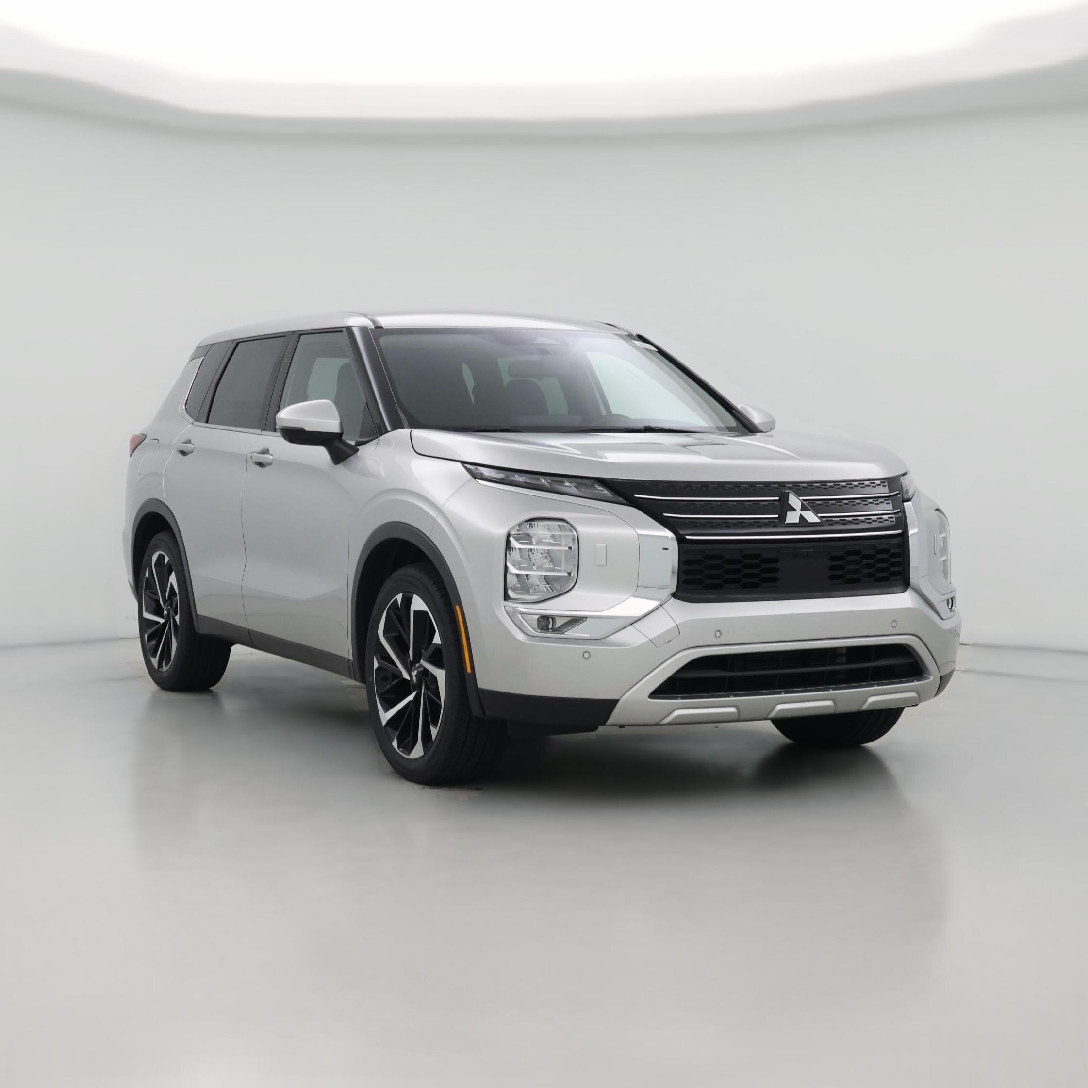 Thumbnail: 2022 Mitsubishi Outlander - 1