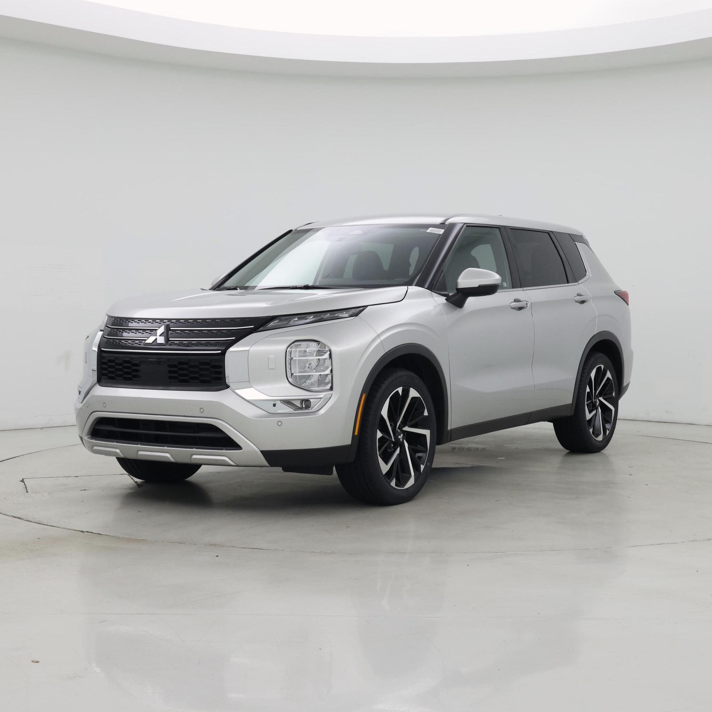 Thumbnail: 2022 Mitsubishi Outlander - 4